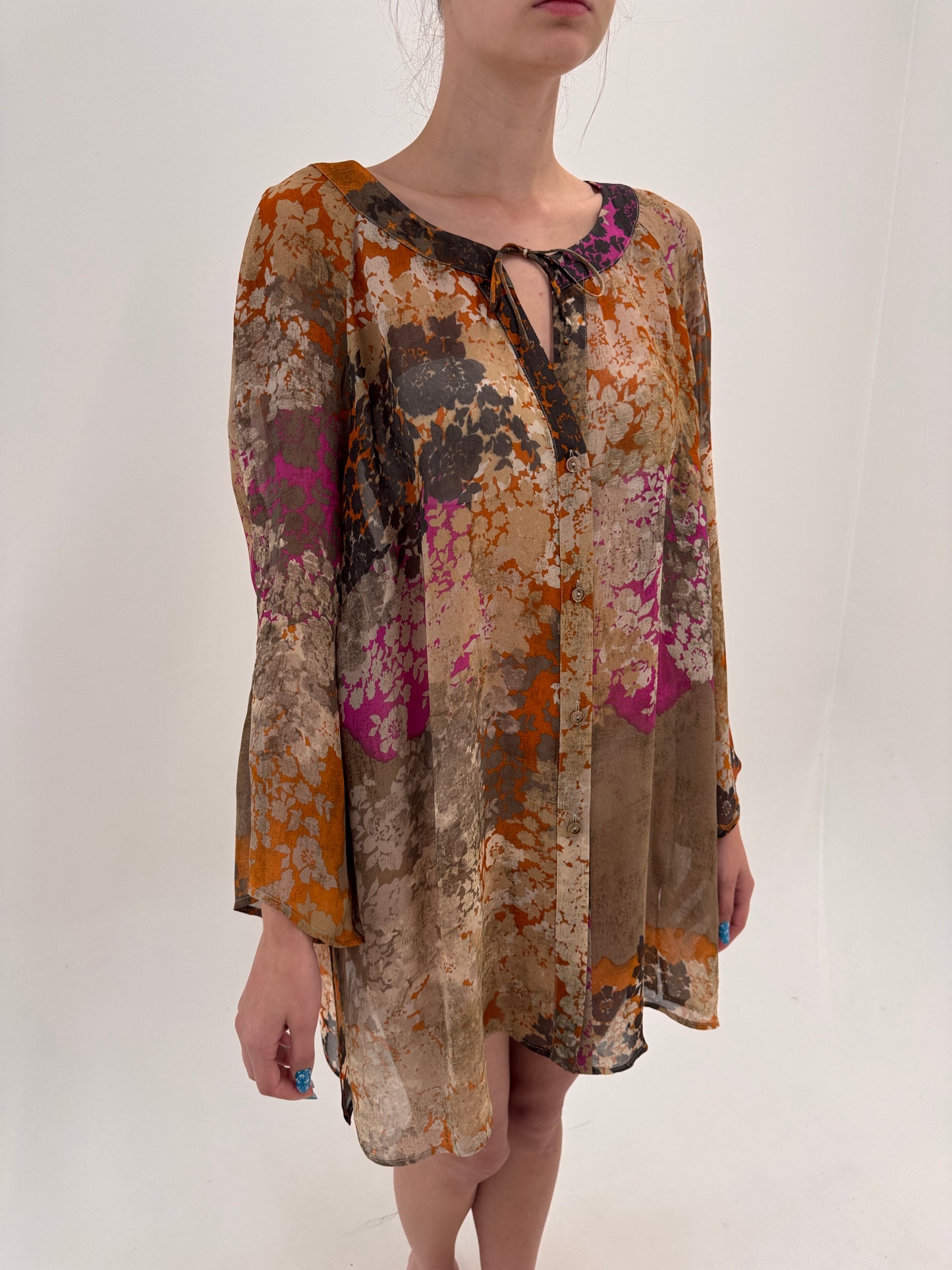 Tunica vaporoasă de brand luxury plus size italian Elena Miro cu accente fucsia