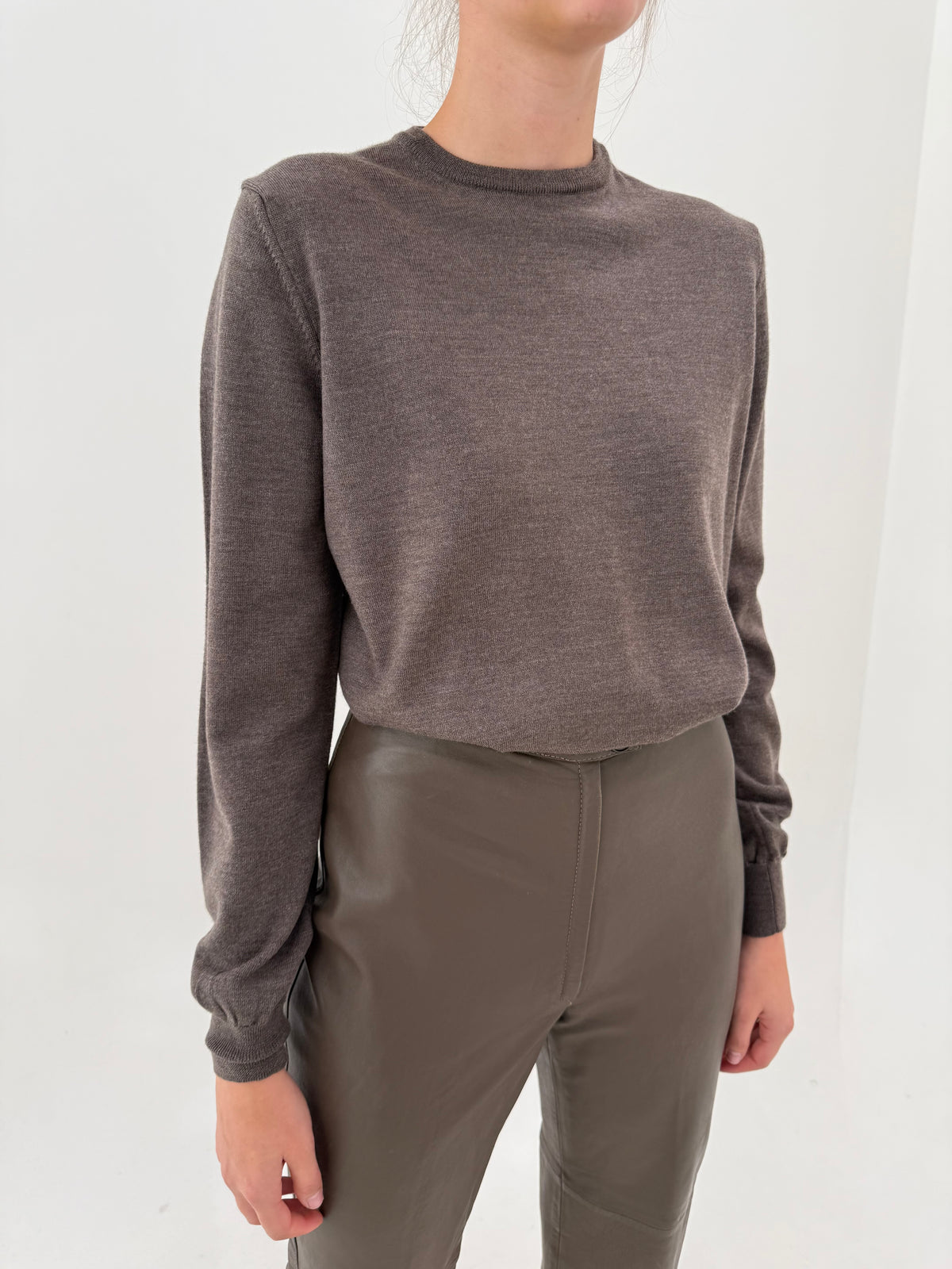Pulover light taupe italian din lana merino extrafina crew neck