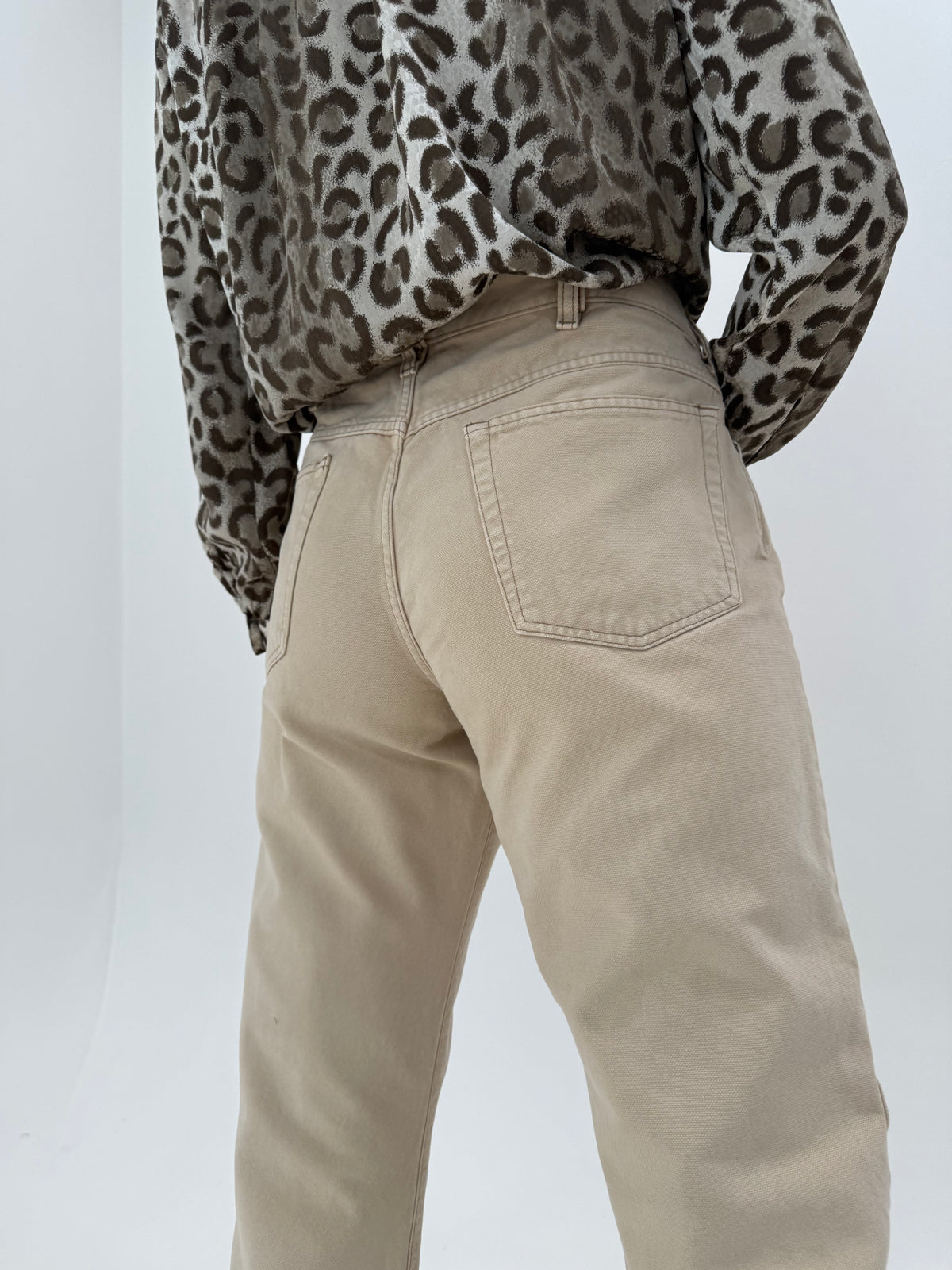 Pantaloni Burberry camel din heavyweight cotton canvas in croi clasic
