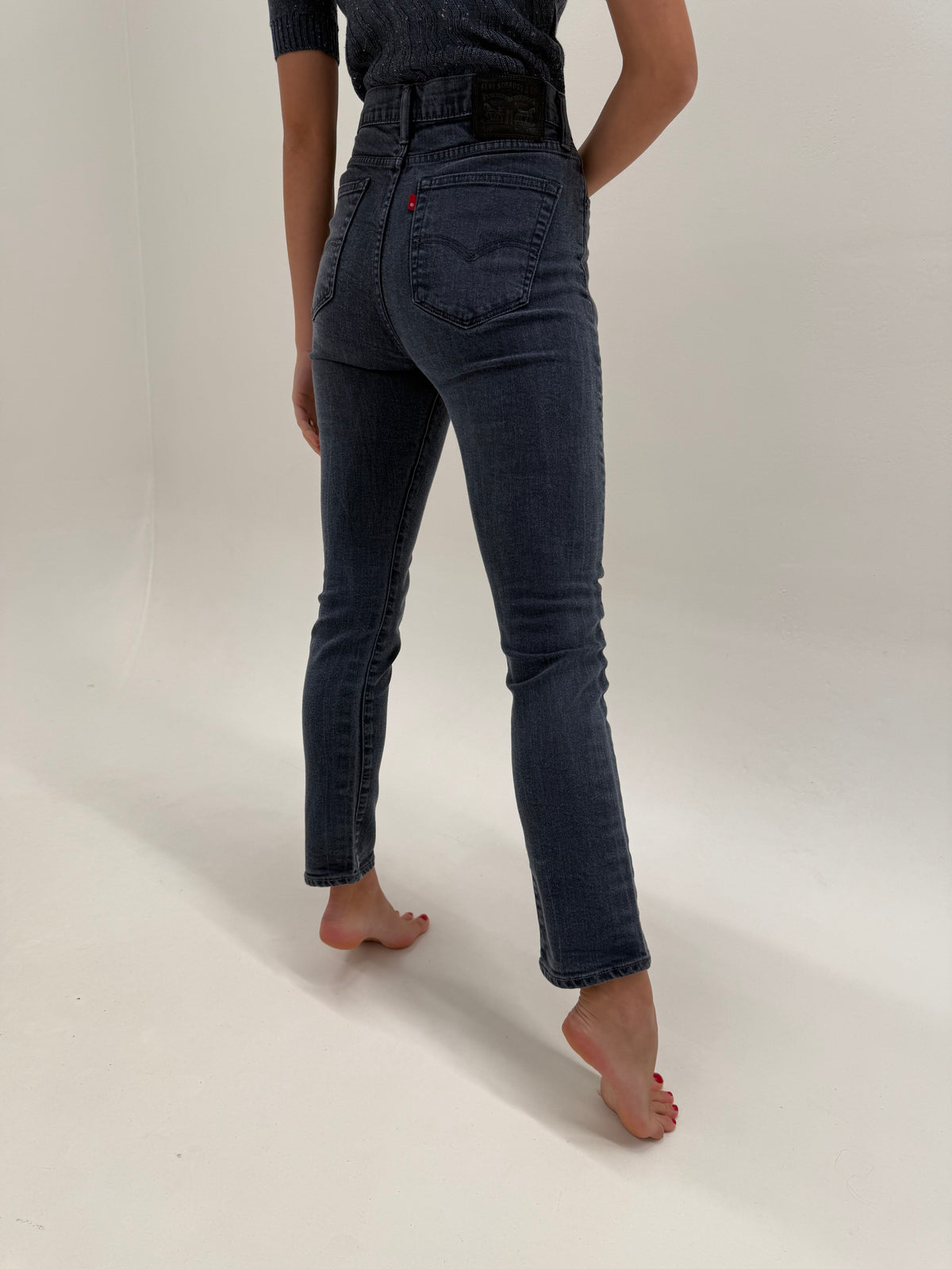 Jeans Levi’s 510 dark wash cu talie înaltă classic fit modelatori plini