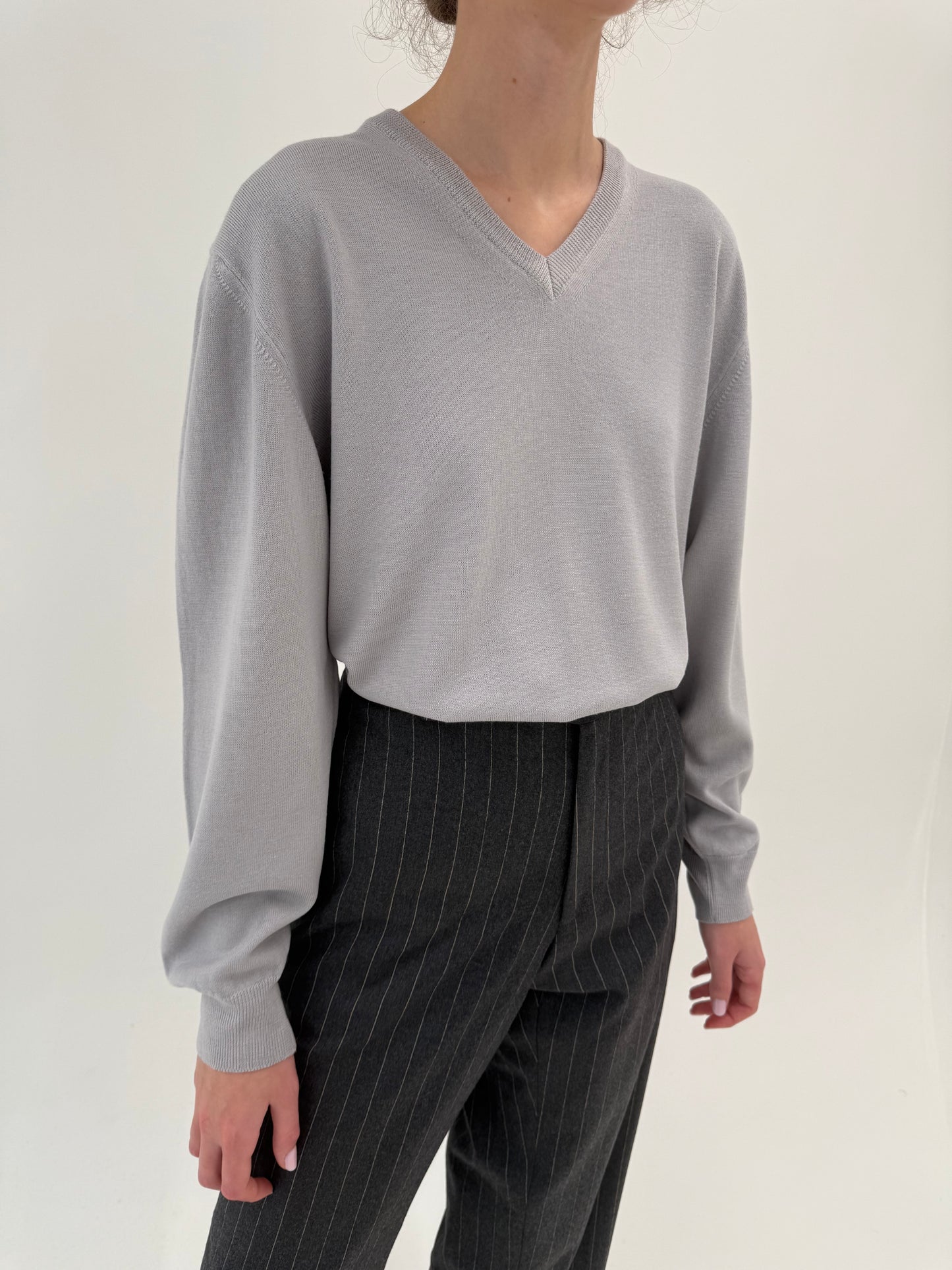 Pulover silver gray din lana merino extrafina de gramaj mare în anchior