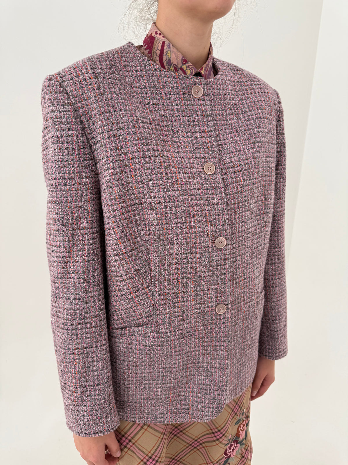 Sacou Delmod în stil Chanel din tweed în nuanțe superbe