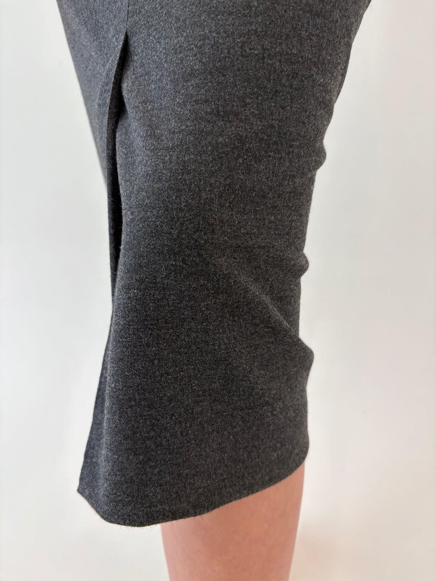 Fustă de brand super premium italian midi spre maxi din lana extrafina