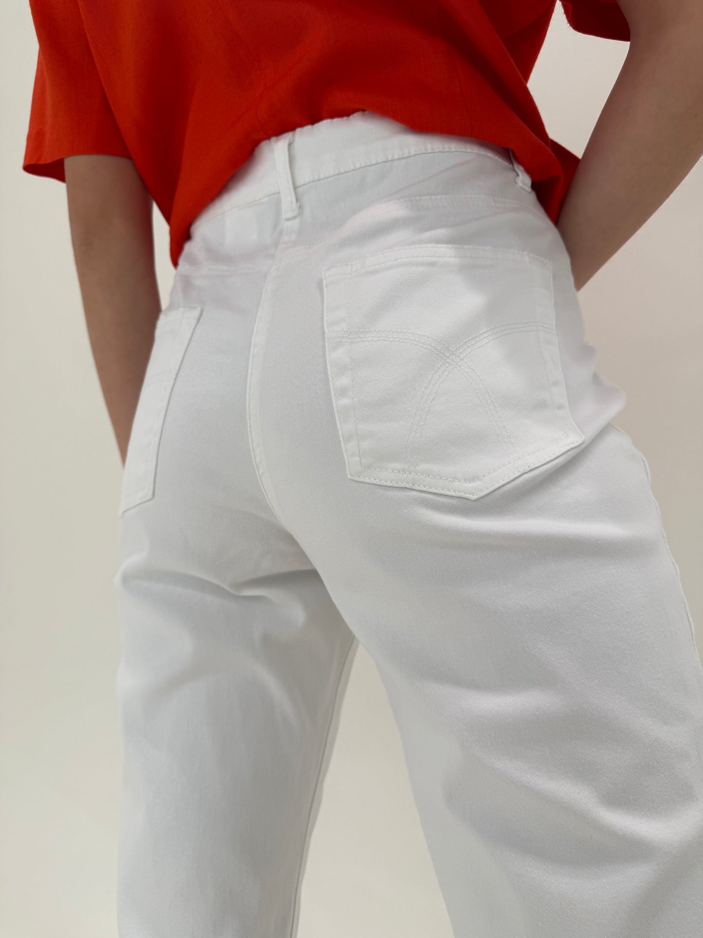 Pantaloni albi din bumbac ultra confort modelatori petite cu solduri generoase