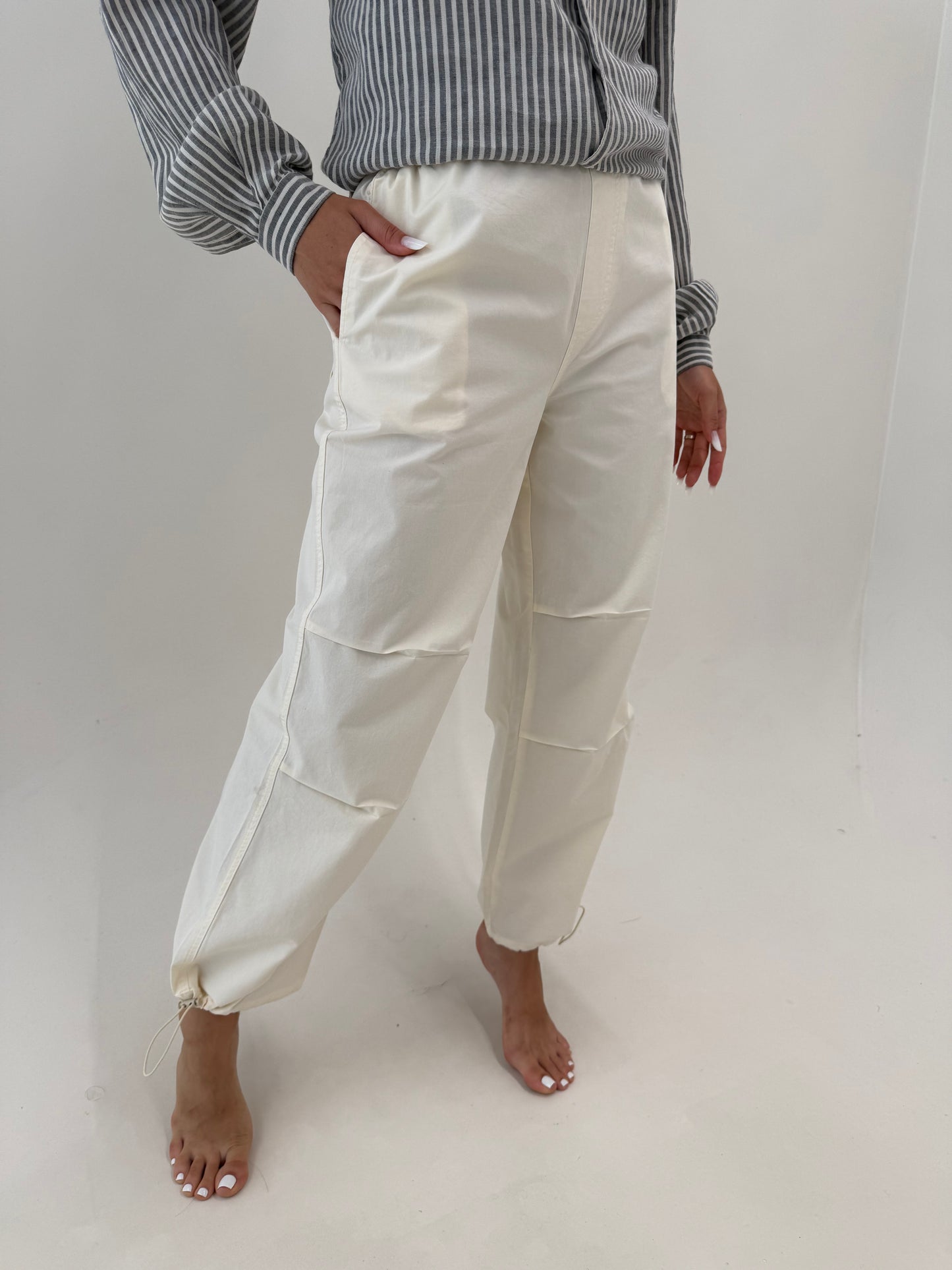 Pantaloni cu tiv baloon și influențe casual din bumbac excepțional cu talie reglabilă