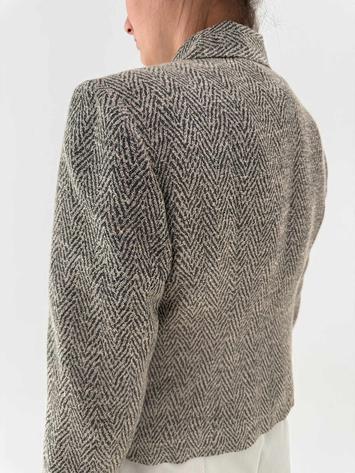 Jacheta italiană cambrata Chevron în croi super revenit în trend din tweed