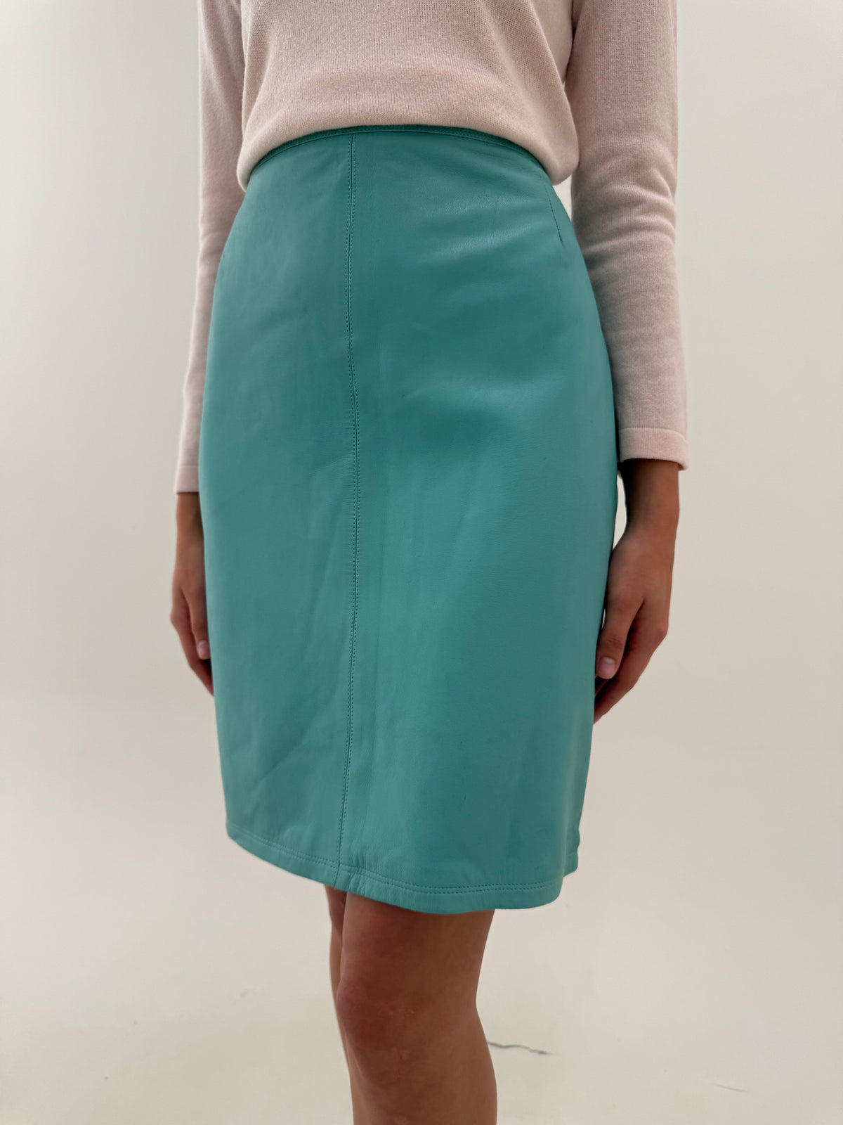 Fustă Versace din piele naturală mănușă aqua green în croi clasic