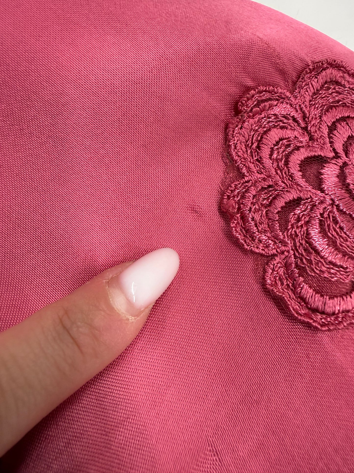 Fustă maxi ultra amplă din vascoza satinata grea și dantelă chantily dusty rose pink