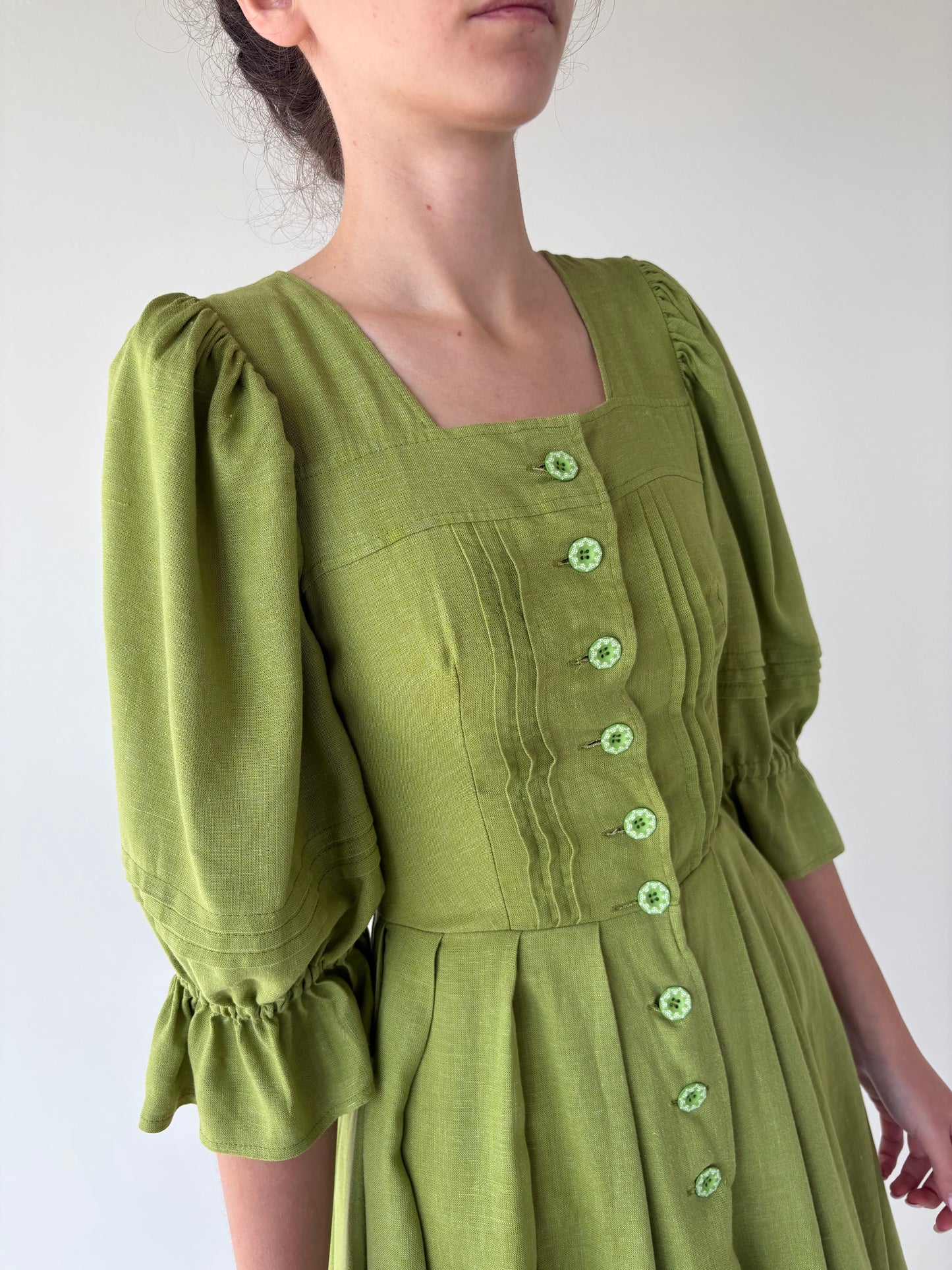 Rochie vintage seaweed green din in moale excepțional cu corsaj