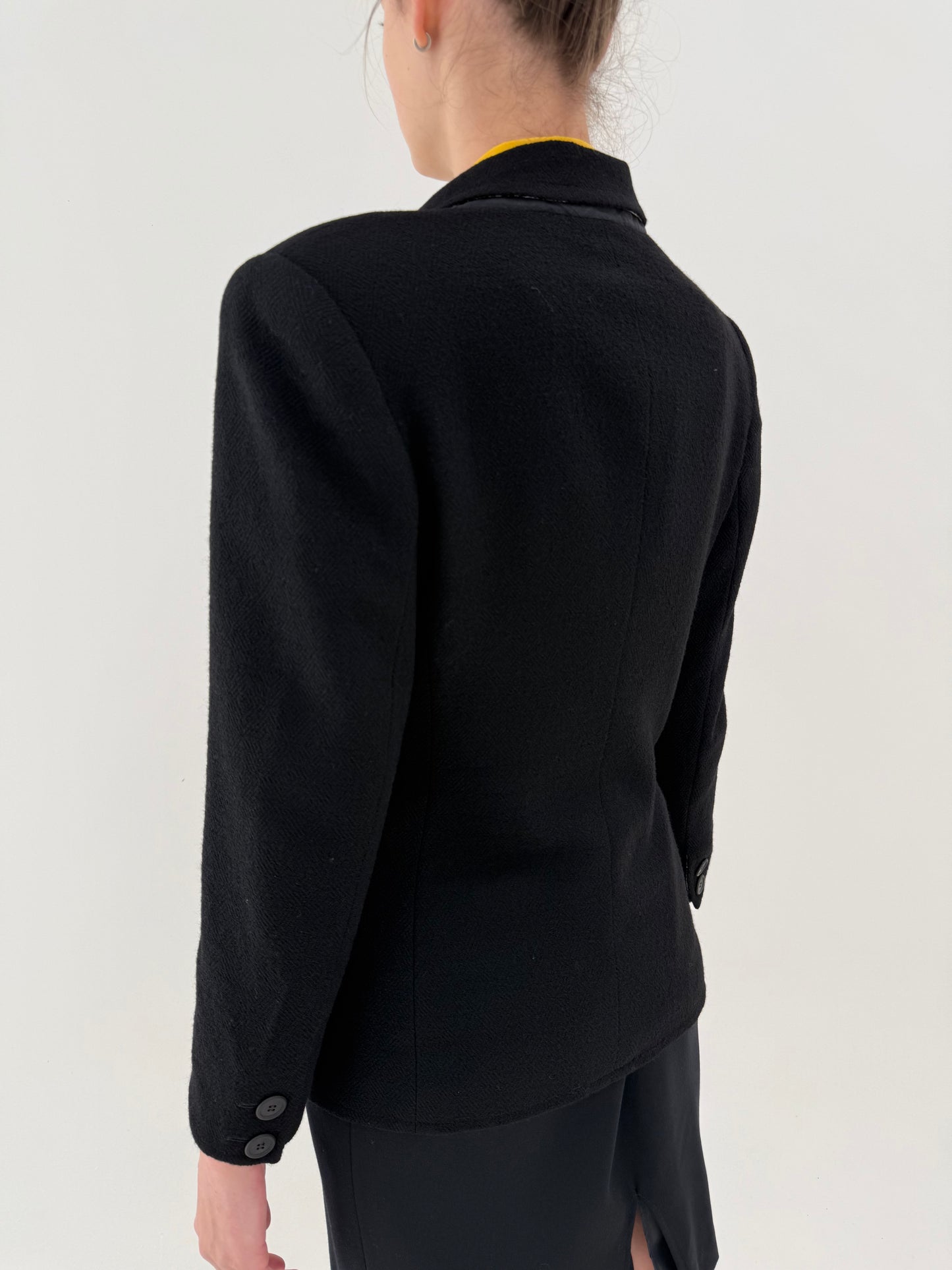 Sacou negru Valentino petite cambrat din lana extrafina chevron