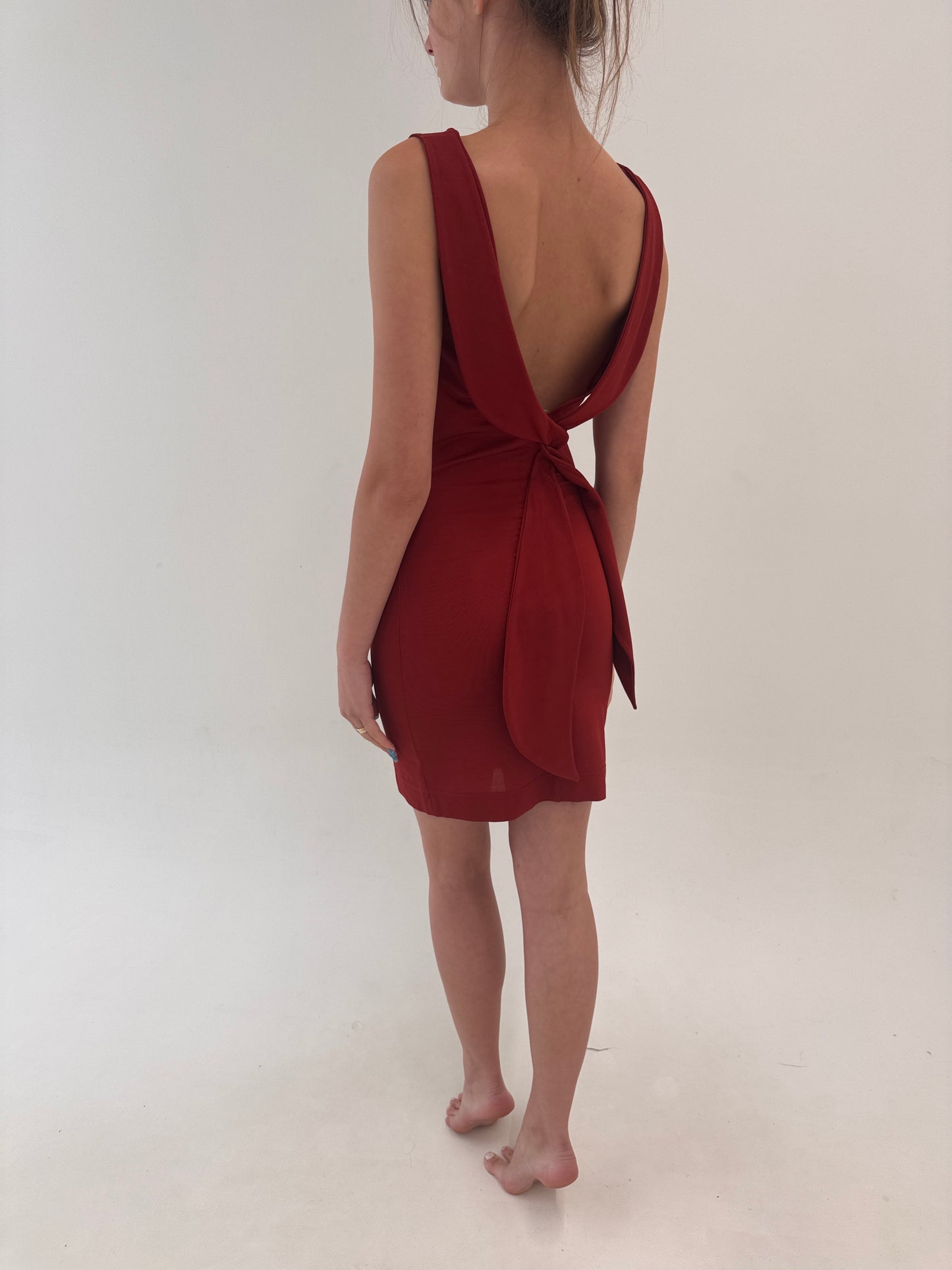 Rochie vintage excepțională cu decupaj la spate merlot red de designer italian