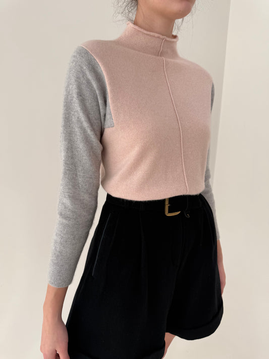 Maleta din cașmir colorblock în croi modern și culori pudrate