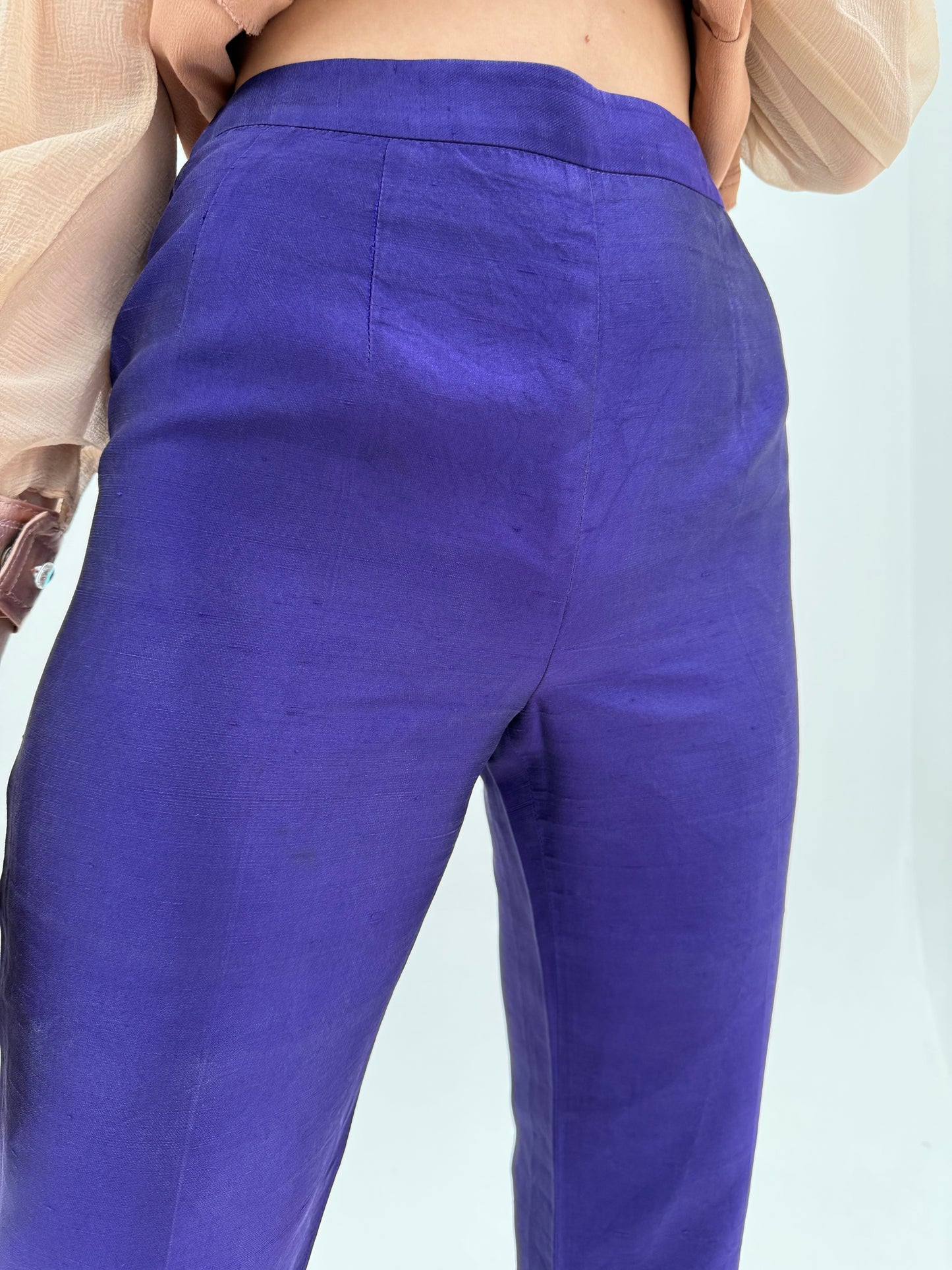Pantaloni indigo purple tigareta din mătase naturală dupioni de la zi la seară