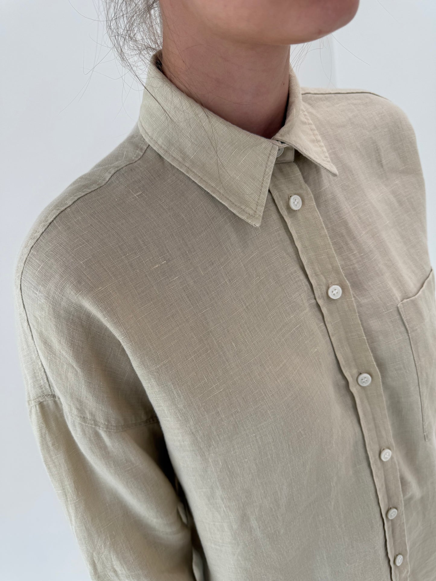 Cămașa nude din in premium in croi oversized