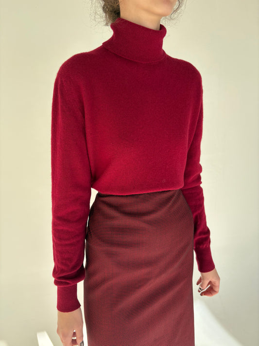 Maleta burgundy din lana extrafina de gramaj mare cu manșete înalte