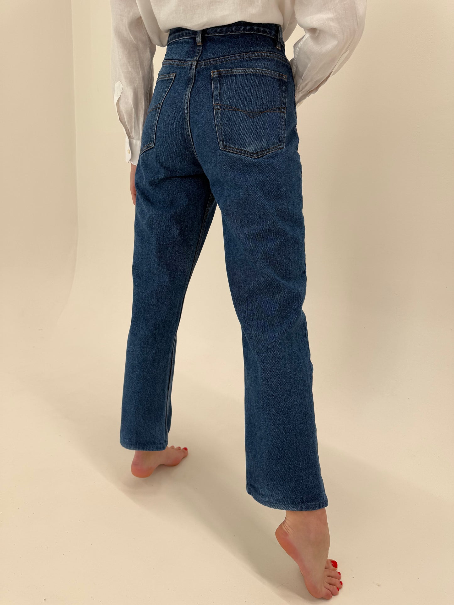 Jeans vintage darker wash cu talie înaltă straight leg