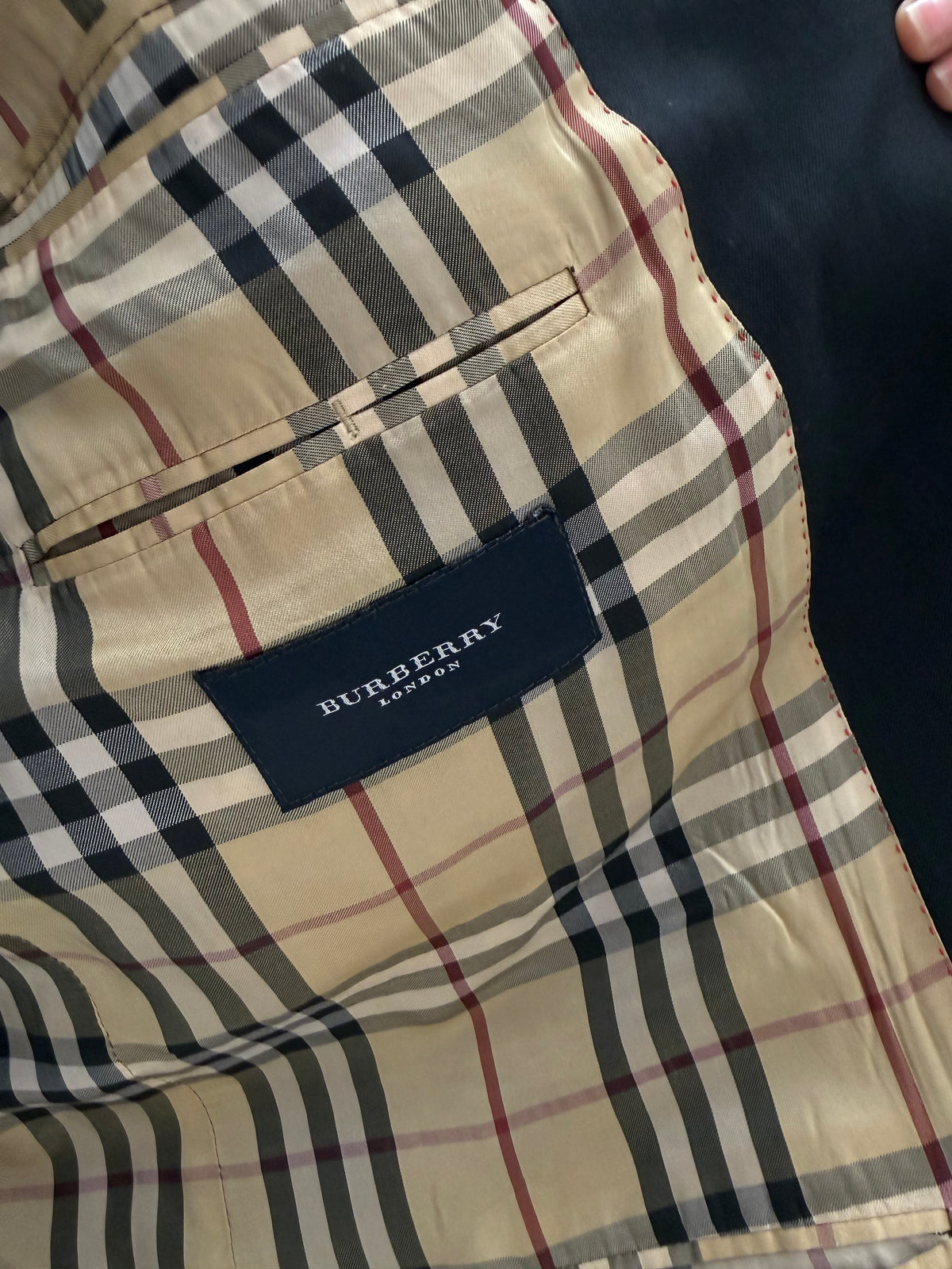Sacou Burberry cu nasturi metalici aurii cu logoul brandului plus size din lana extrafina