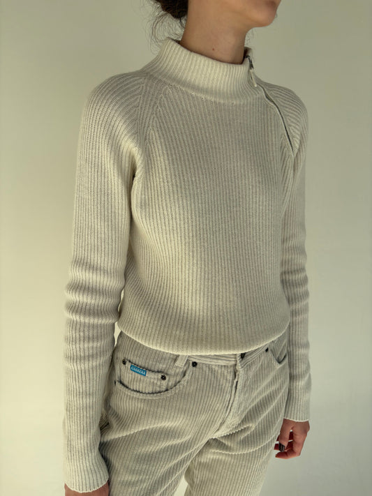 Maleta off white de gramaj mare din Lana excepțională ribbed cu influențe sport
