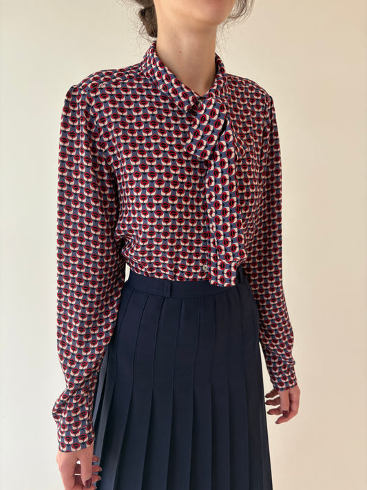 Cămașa de brand luxury italian cu print geometric și eșarfă