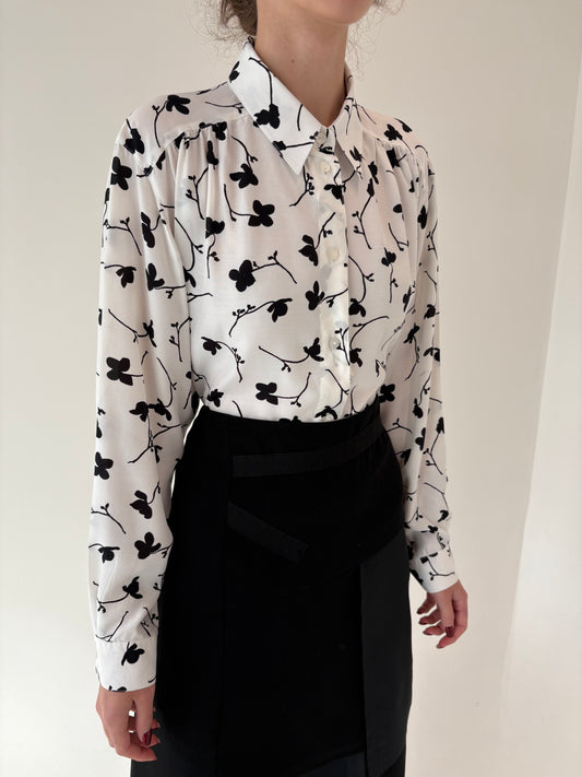 Cămașa vintage cu print alb negru