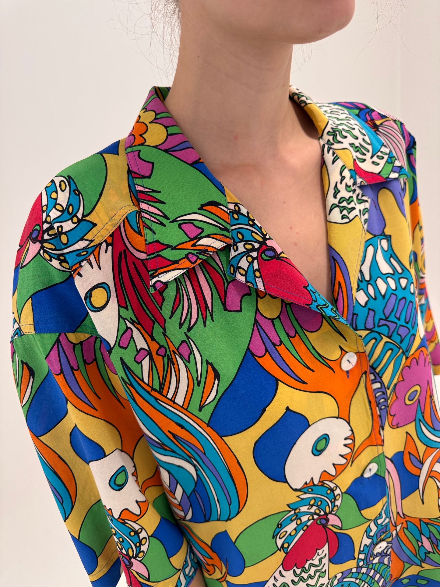 Cămașa vintage italiană de designer cu print superb în culori tari