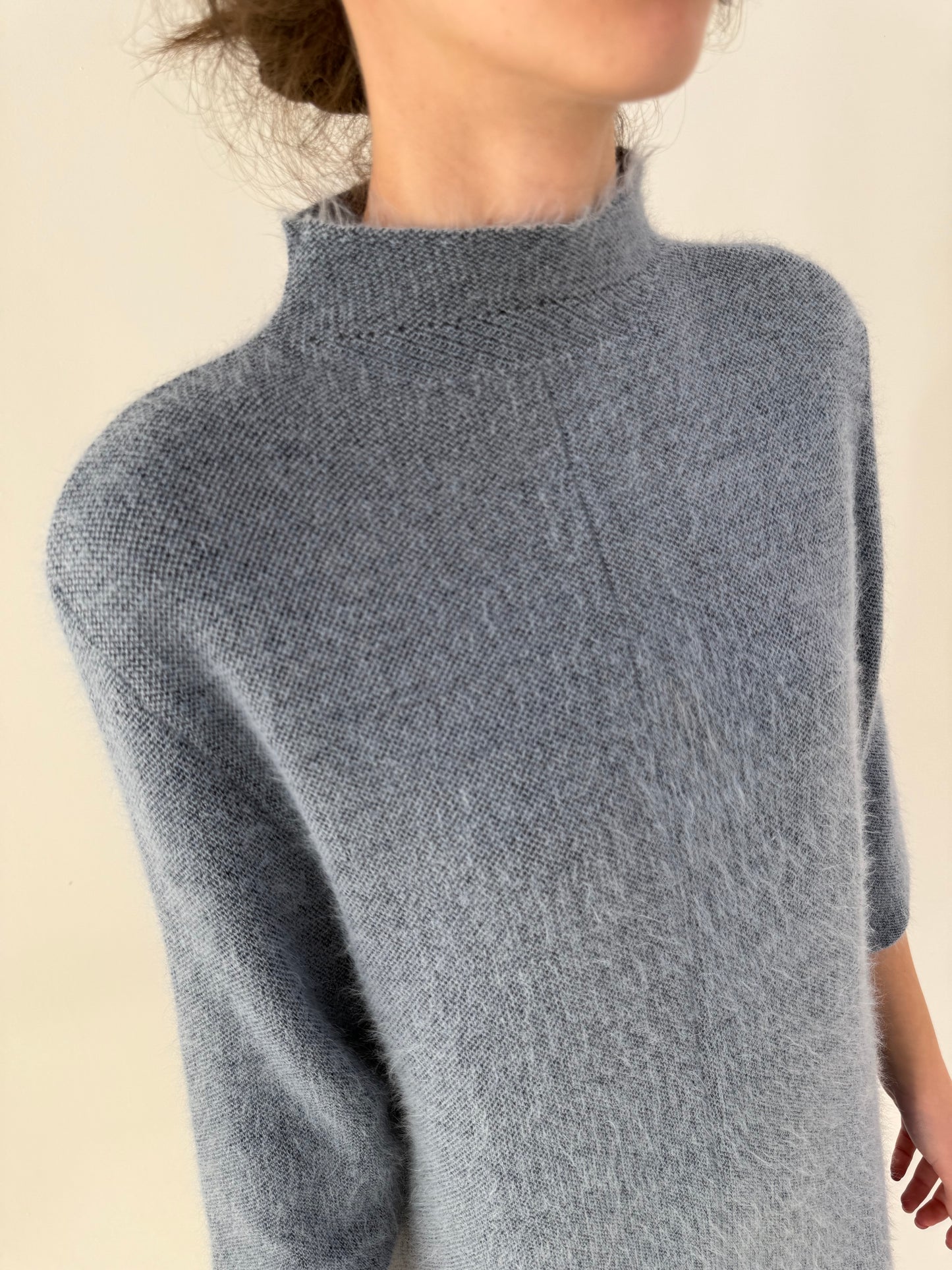 Rochie baby blue italiană din tricot texturat melanj în croi minimalist