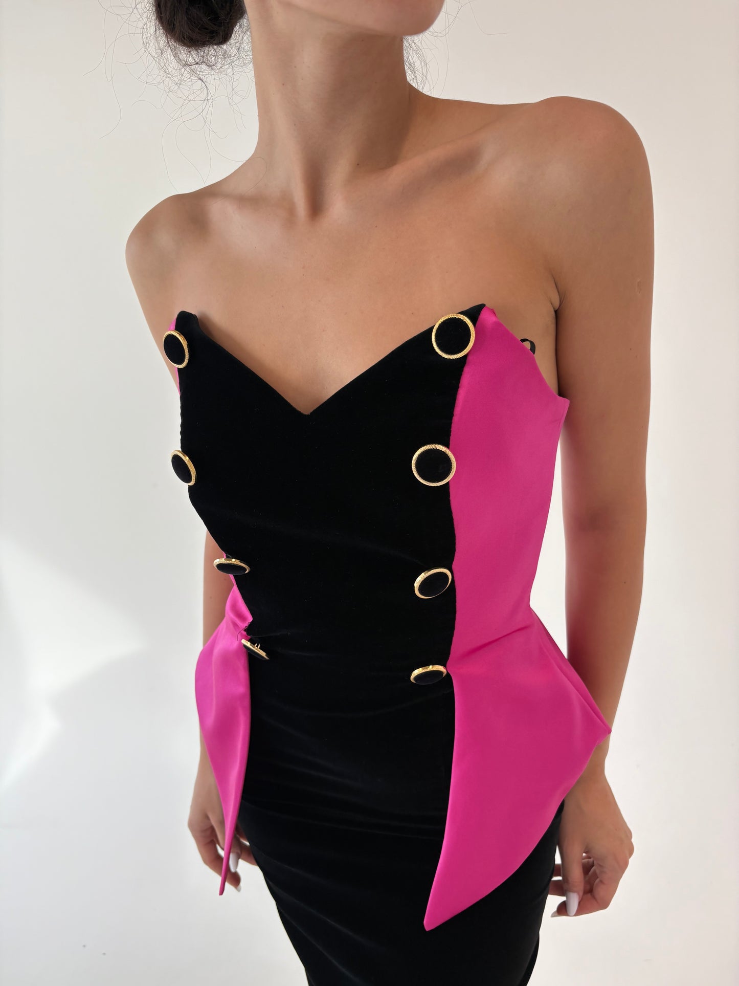 LBD vintage din catifea cu corset și peplum ciclam