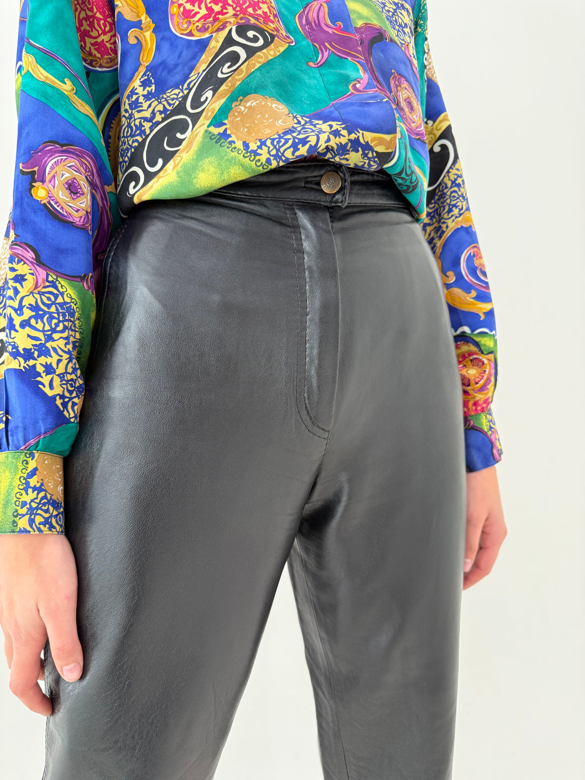 Pantaloni din piele naturală extra moale cu talie ultra înaltă mom fit