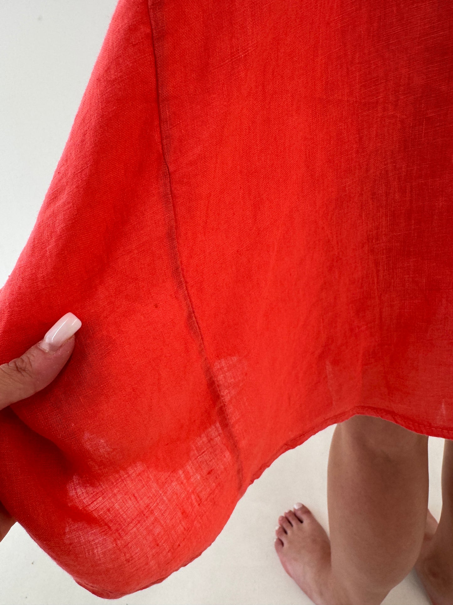 Rochie italiană coral red în croi lejer din in premium cu buzunare
