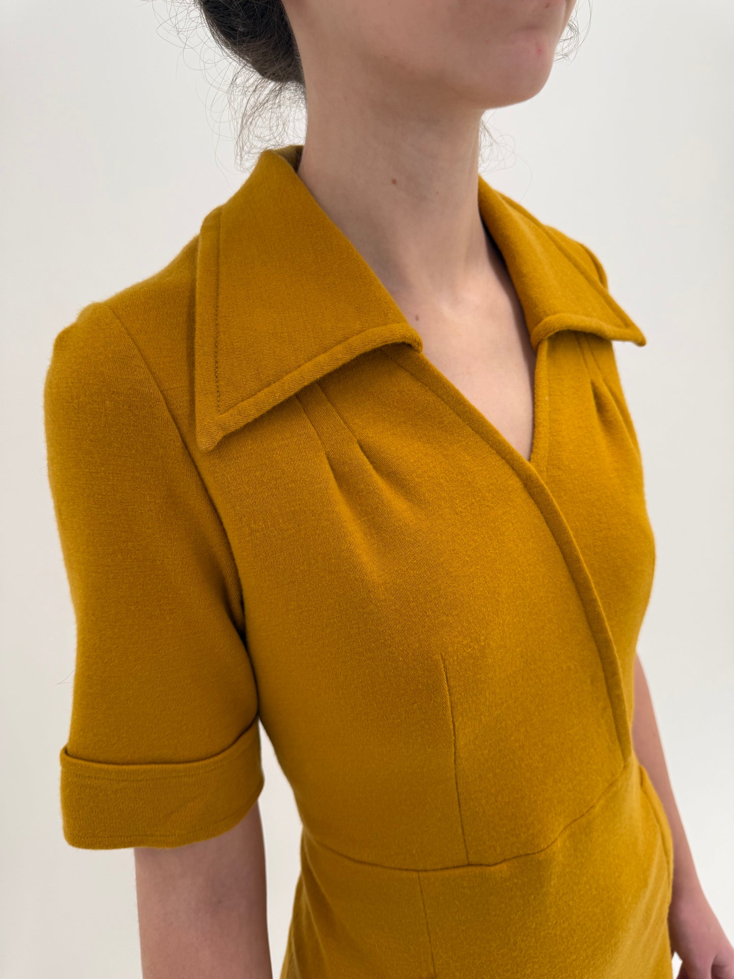 Rochie Old vintage anii 70 mustard yellow din lana extrafina