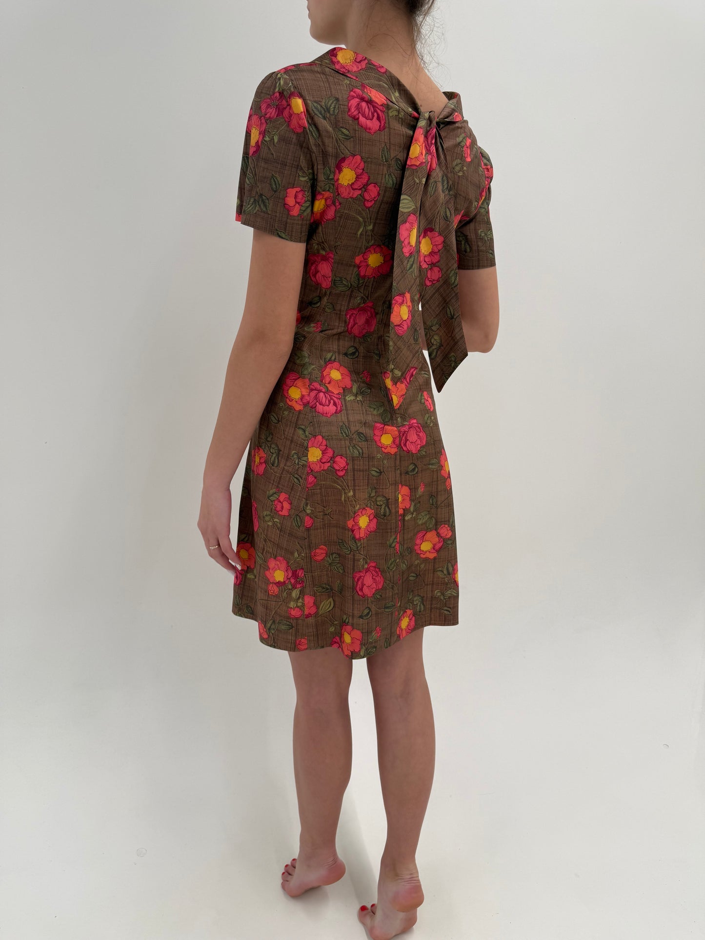 Rochie vintage a la Jackie Keneddy super feminin din mix de mătase naturală