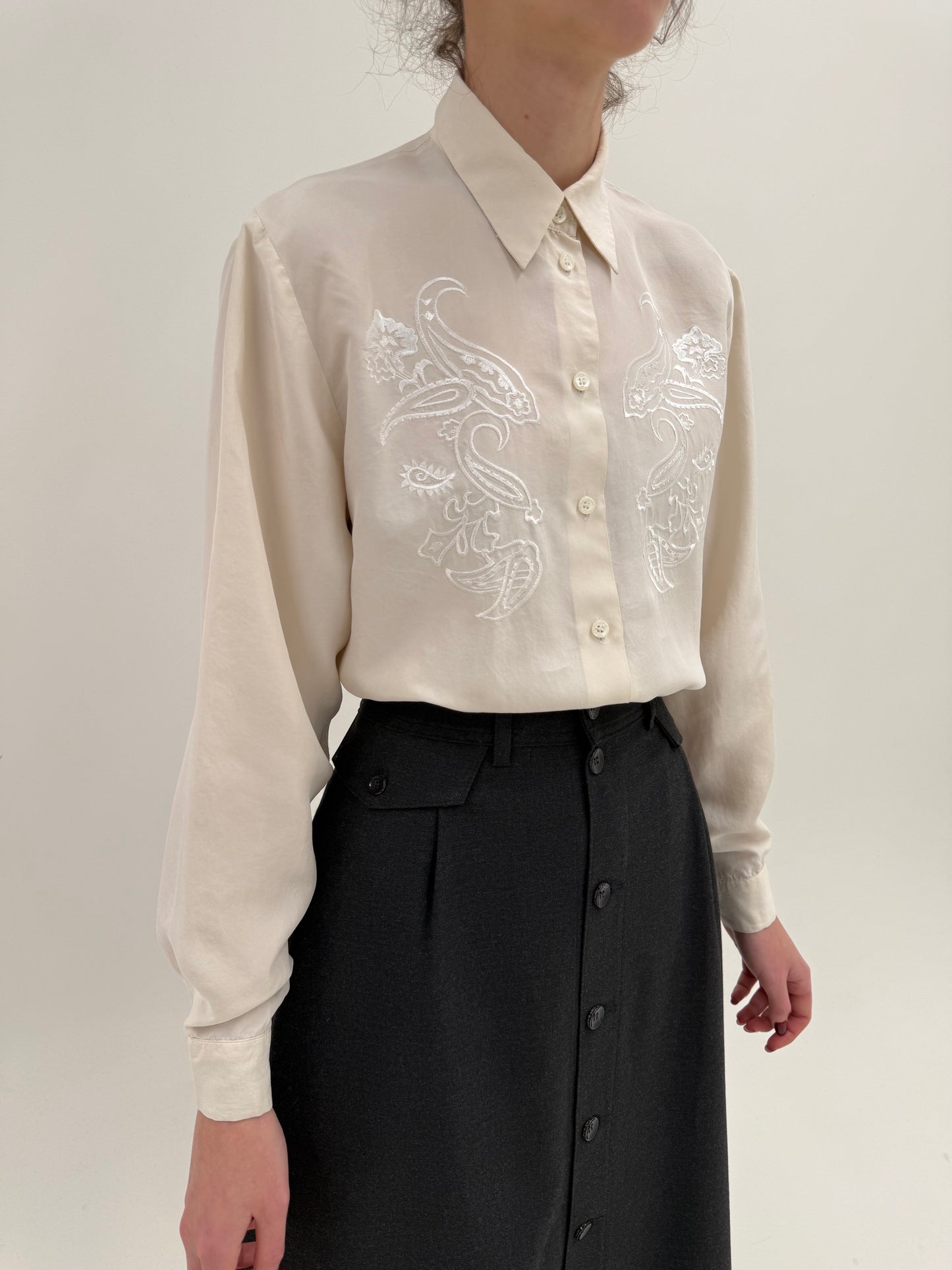 Cămașa butter white din mătase naturală plină cu broderie