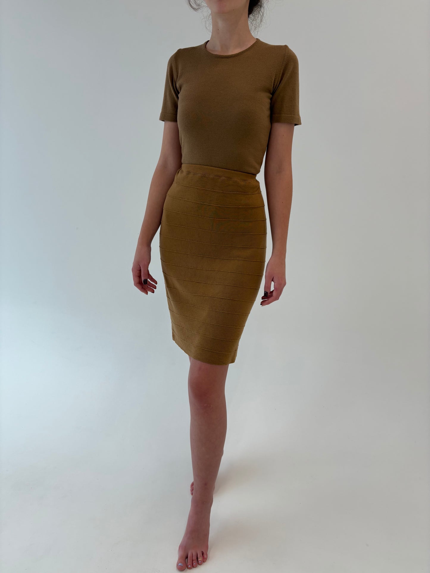 Fustă camel din jerse texturat de lana extrafina