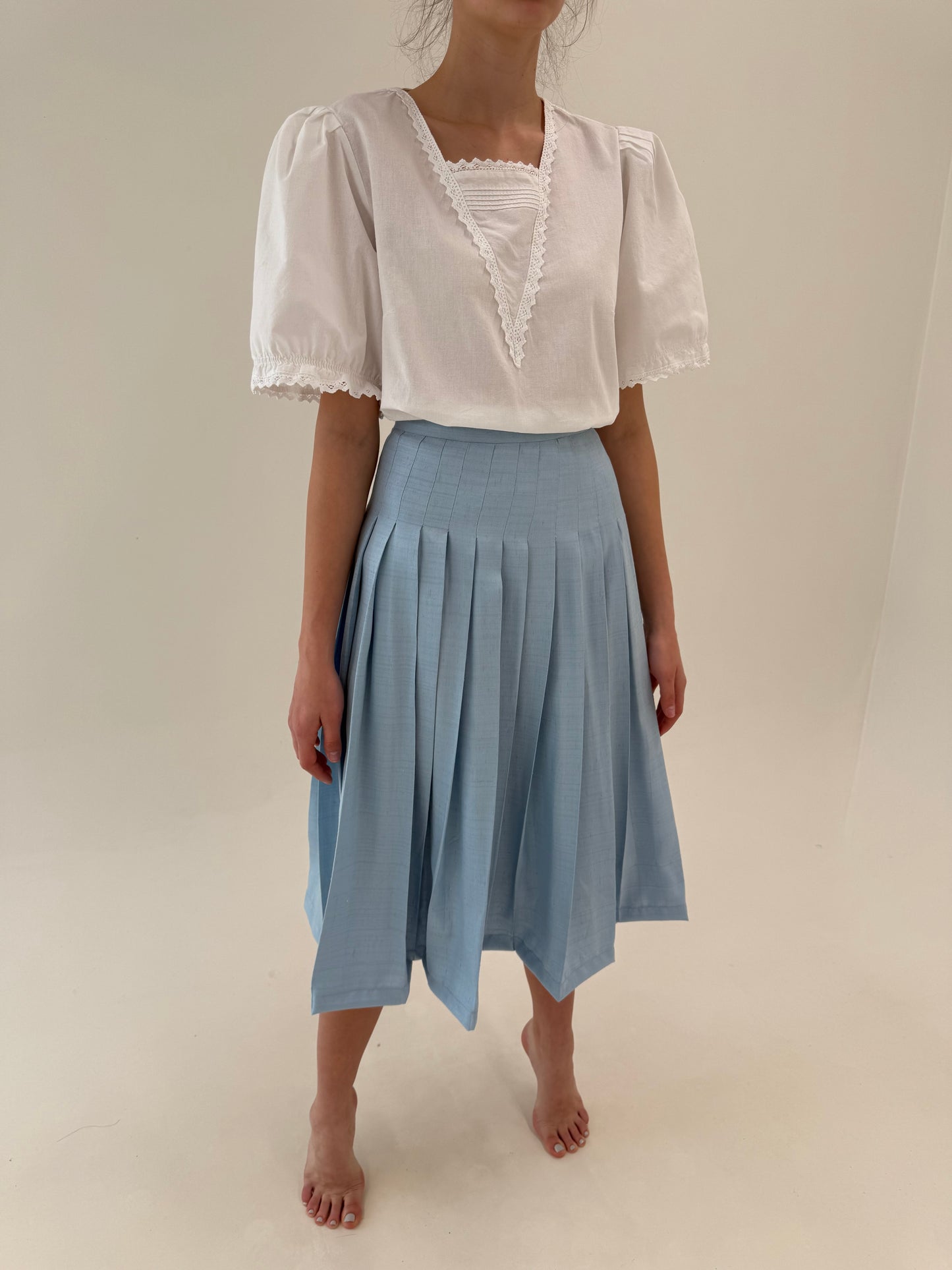 Fustă vintage baby blue plisată din pânză grea de in și bumbac