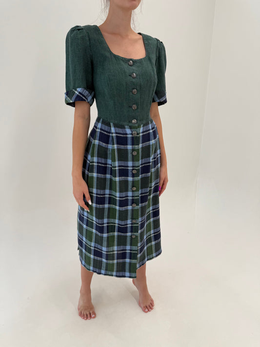 Rochie vintage cu corsaj în combinație clasică de culori din pânză de in cu buzunare