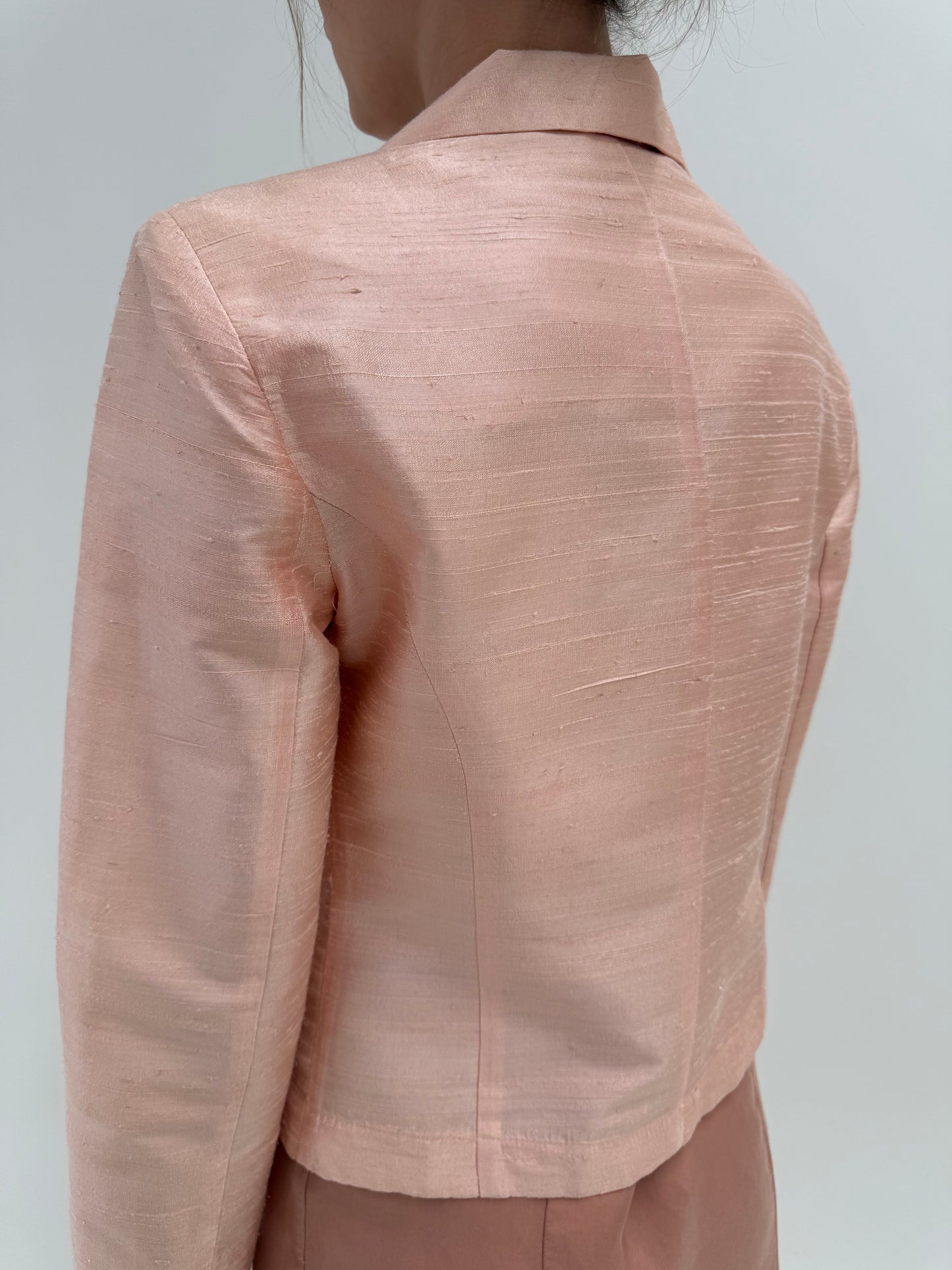 Sacou italian cambrat powder pink cu revere late din mătase naturală dupioni