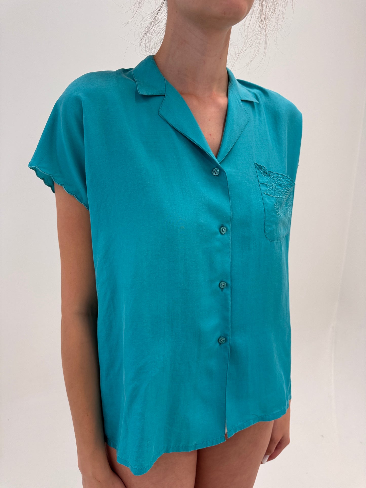Cămașa vintage ‘couture’ cu broderie delicată manuală din mătase naturală
