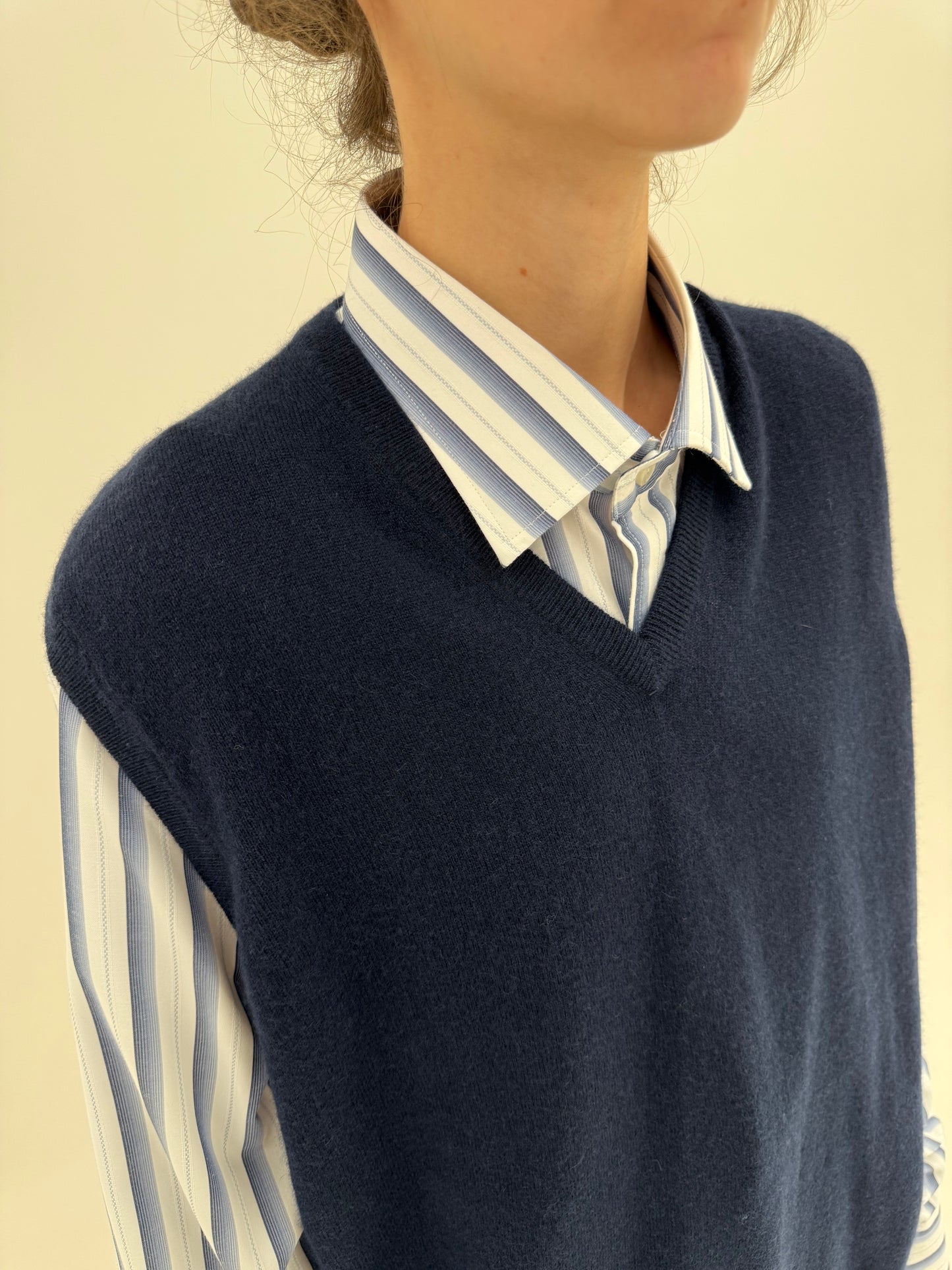 Top / vesta din cașmir Navy blue