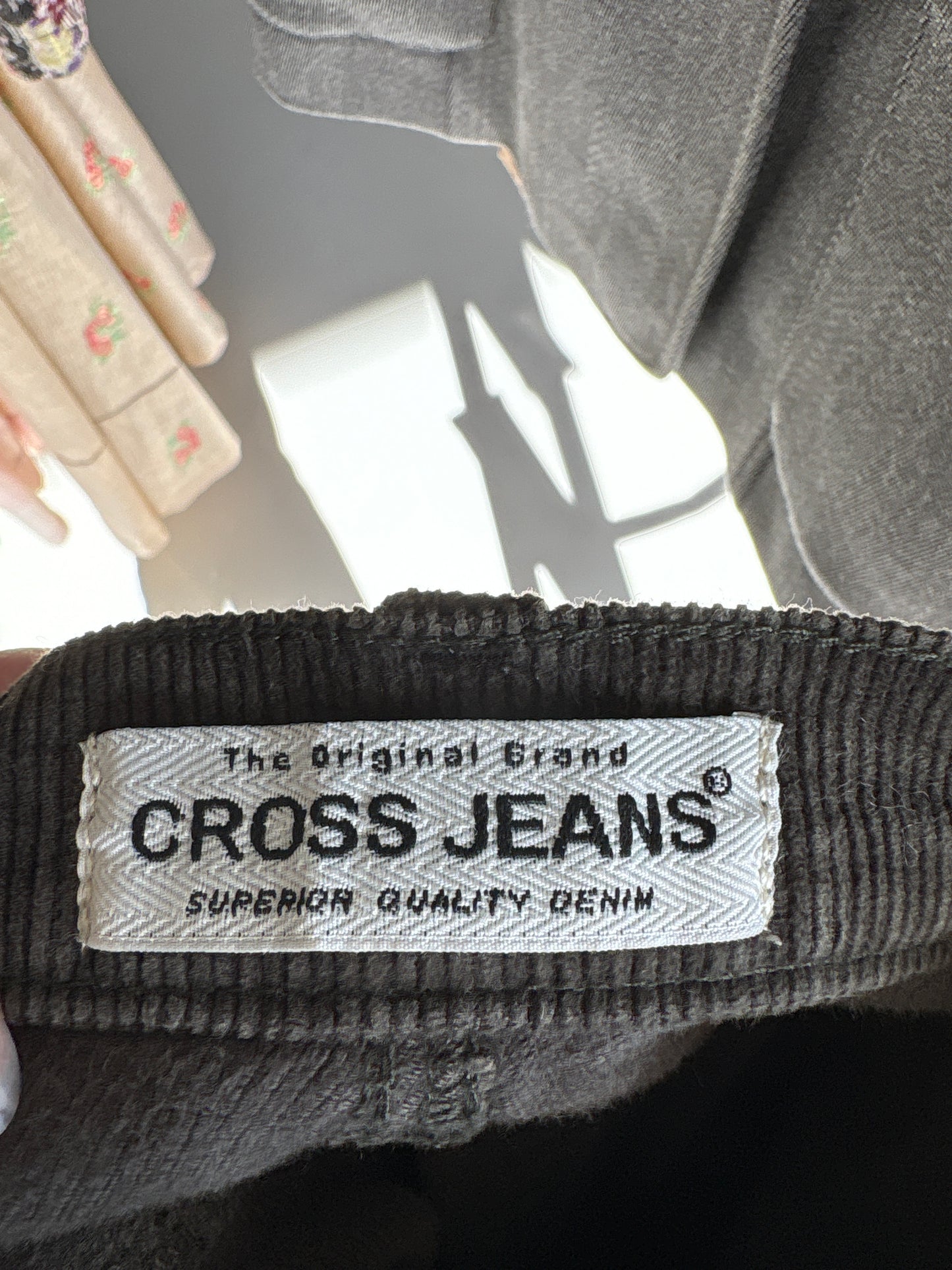 Pantaloni vintage dark forest green din corduroy modelator