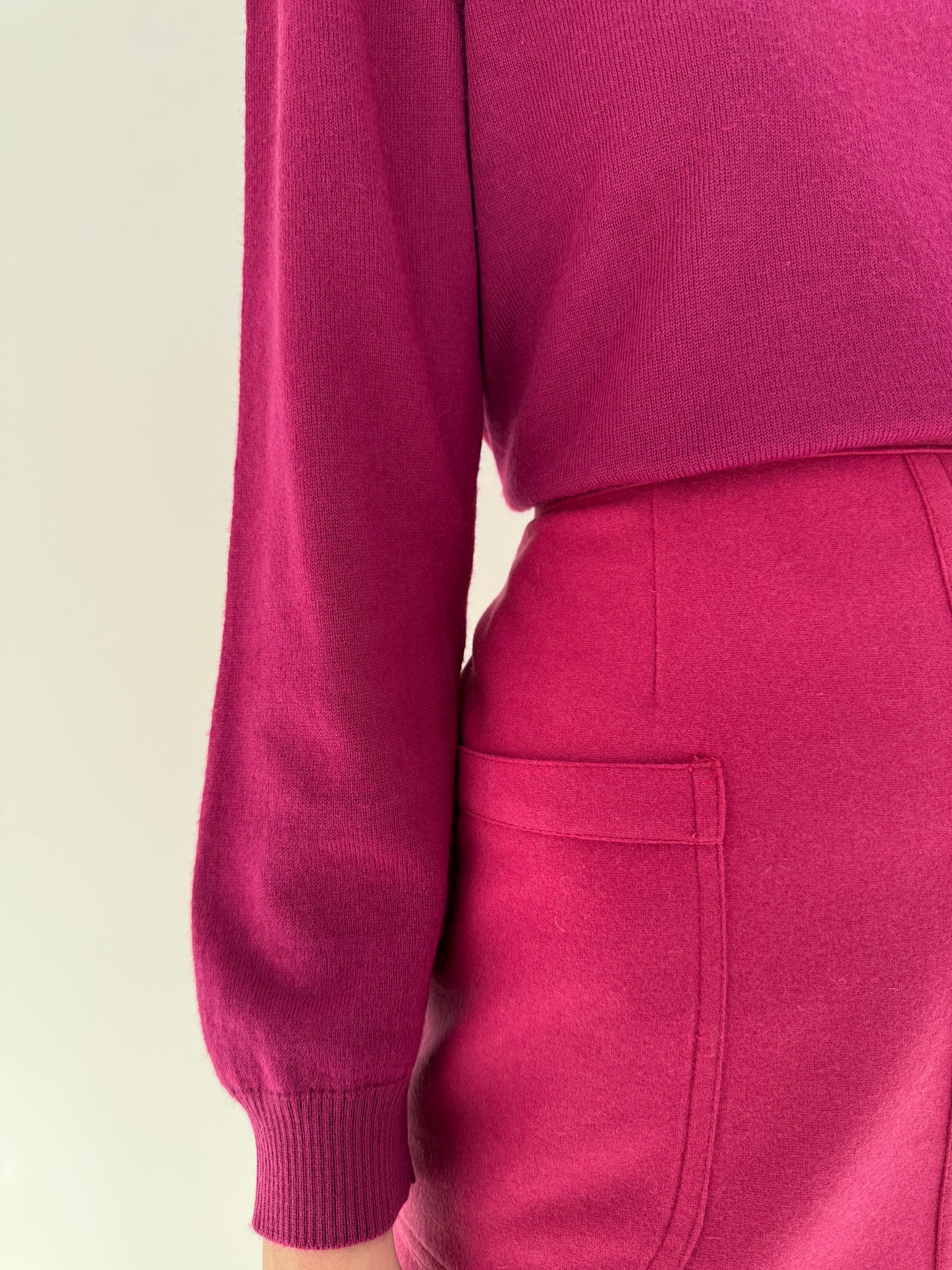 Fustă mini raspberry red cu talie ultra înaltă marcată 80% lana extrafina