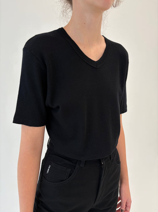 Top negru italian din lana extrafina