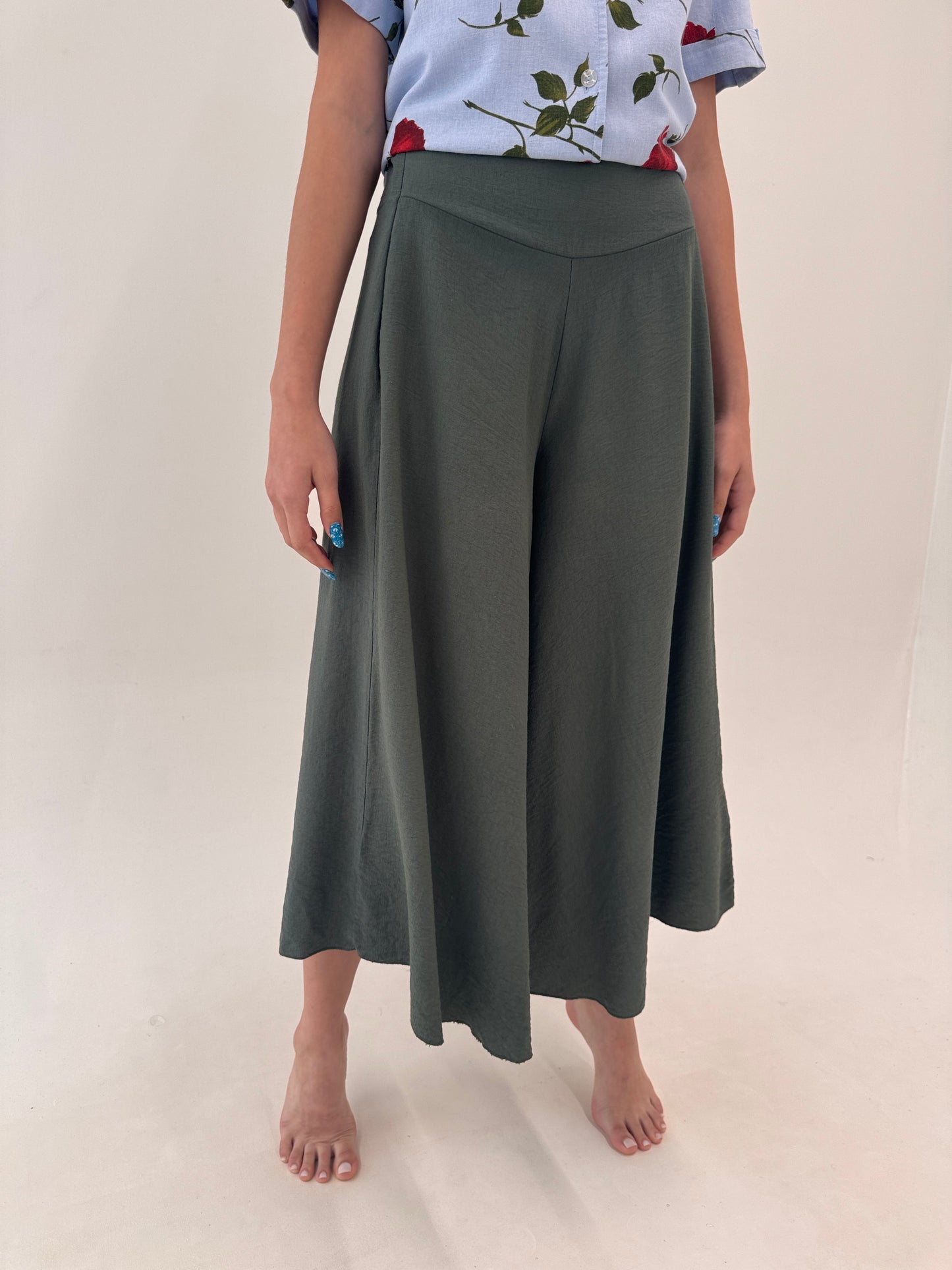 Fustă pantaloni maxi kaki cu talie ultra înaltă marcată din pânză moale