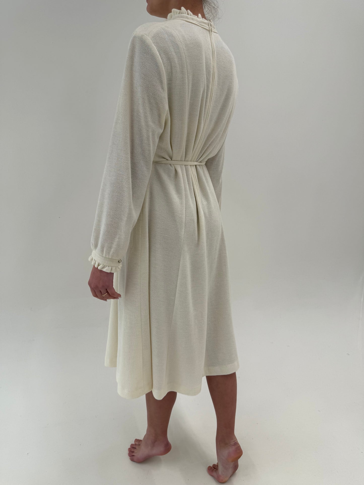 Rochie vintage butter white cu talie marcată reglabilă midi lung