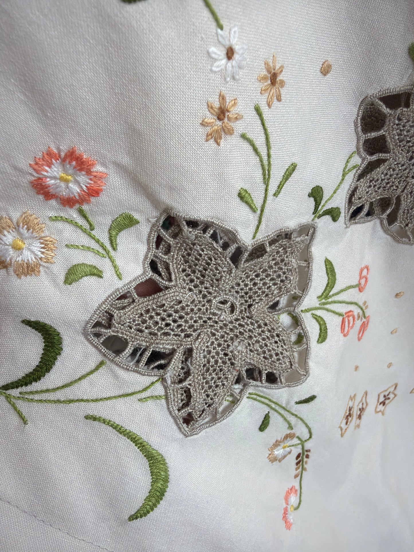Kaftan vintage din pânză de bumbac cu broderie manuală excepțională light nude