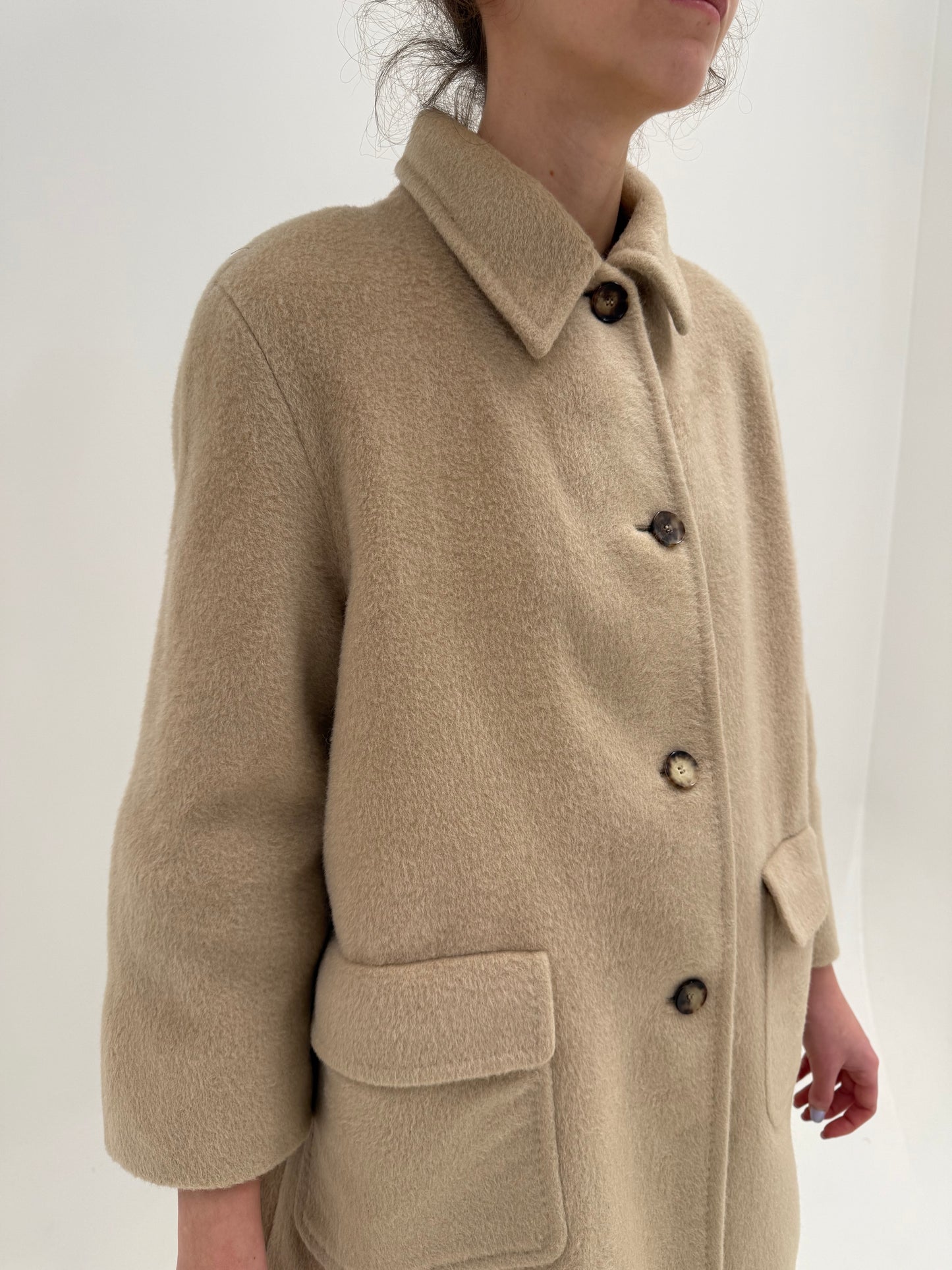 Palton petite luxury Gianfranco Ferre din lana extafina și mohair camel