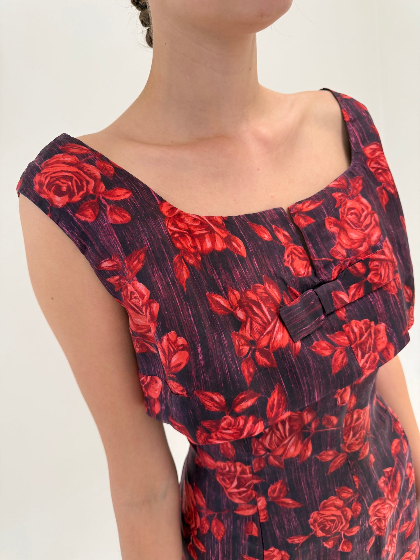Rochie Old vintage anii 60 de la business la cocktail din mătase naturală