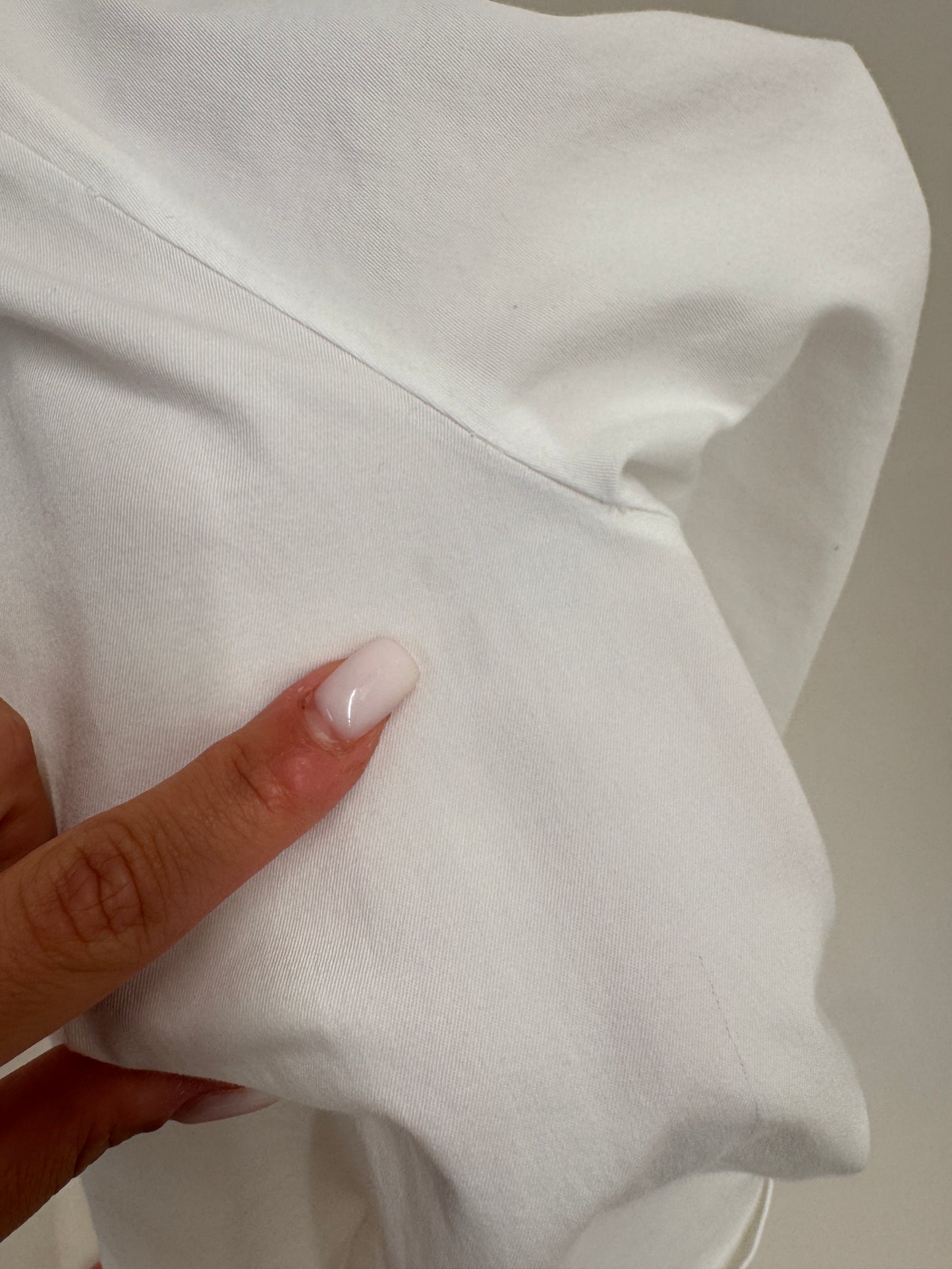 Pantaloni Les Copains din poplin excepțional de bumbac