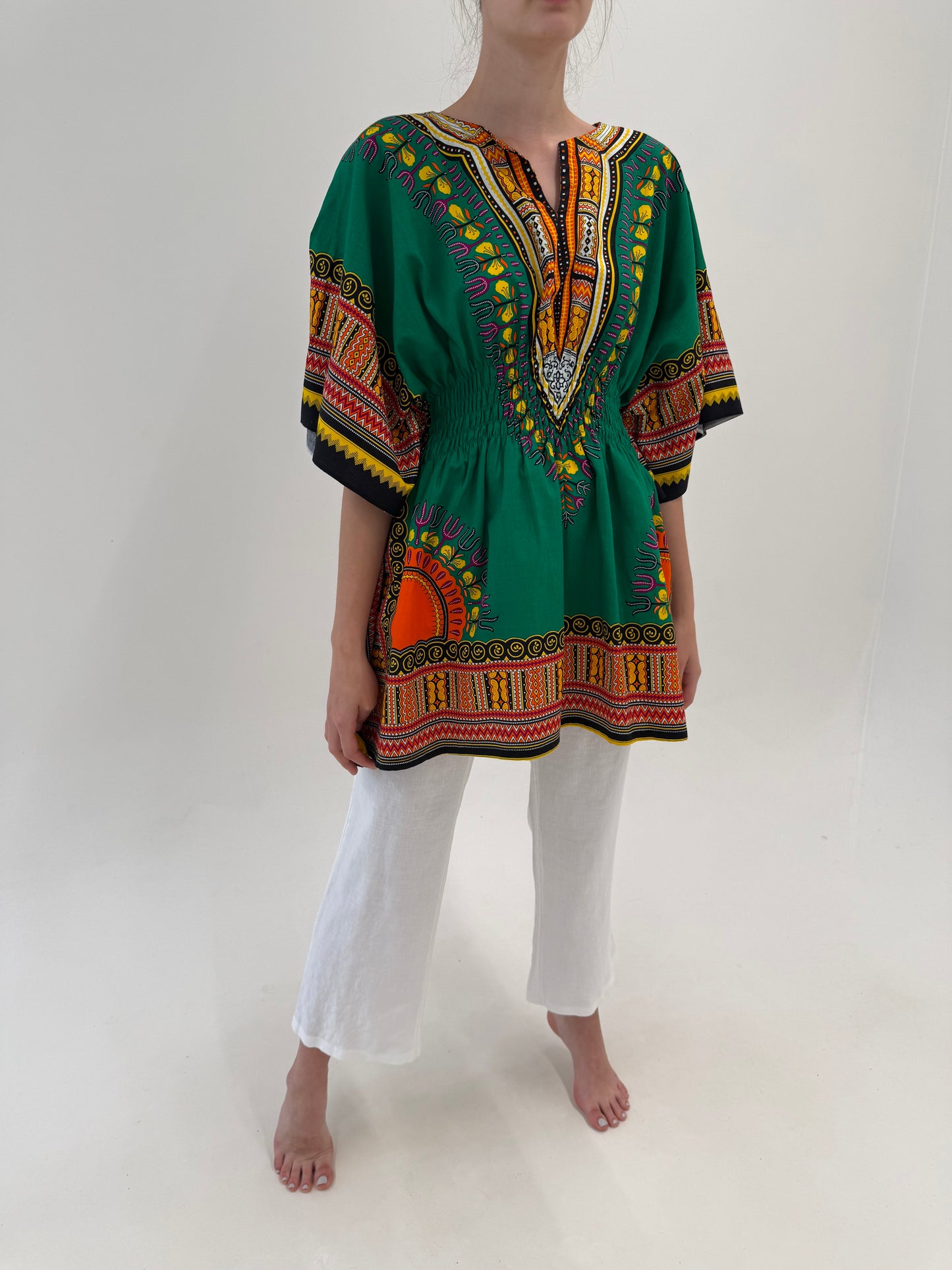 Pantaloni petite din in in croi clasic