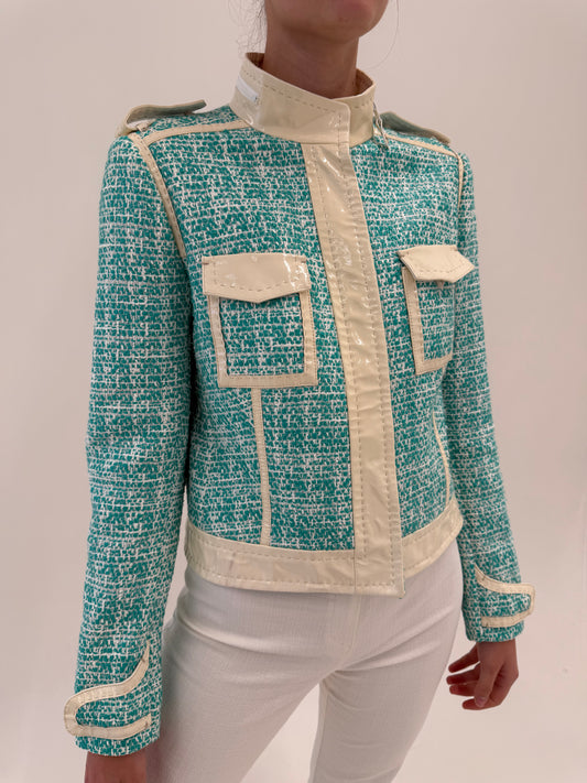 Jacheta în stil Chanel de brand luxury Fay în croi tip biker