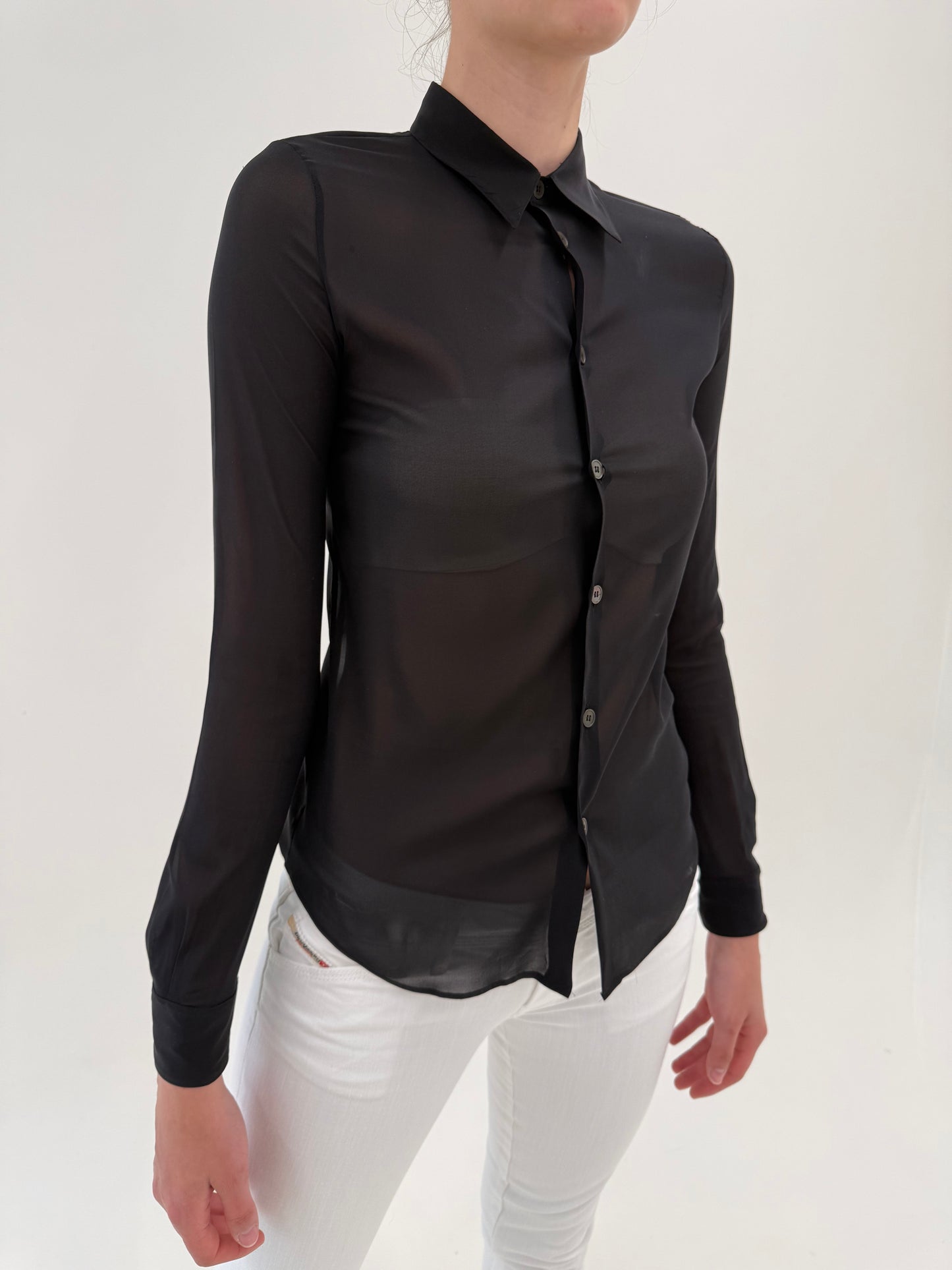 Cămașa neagră din chiffon de mătase naturală